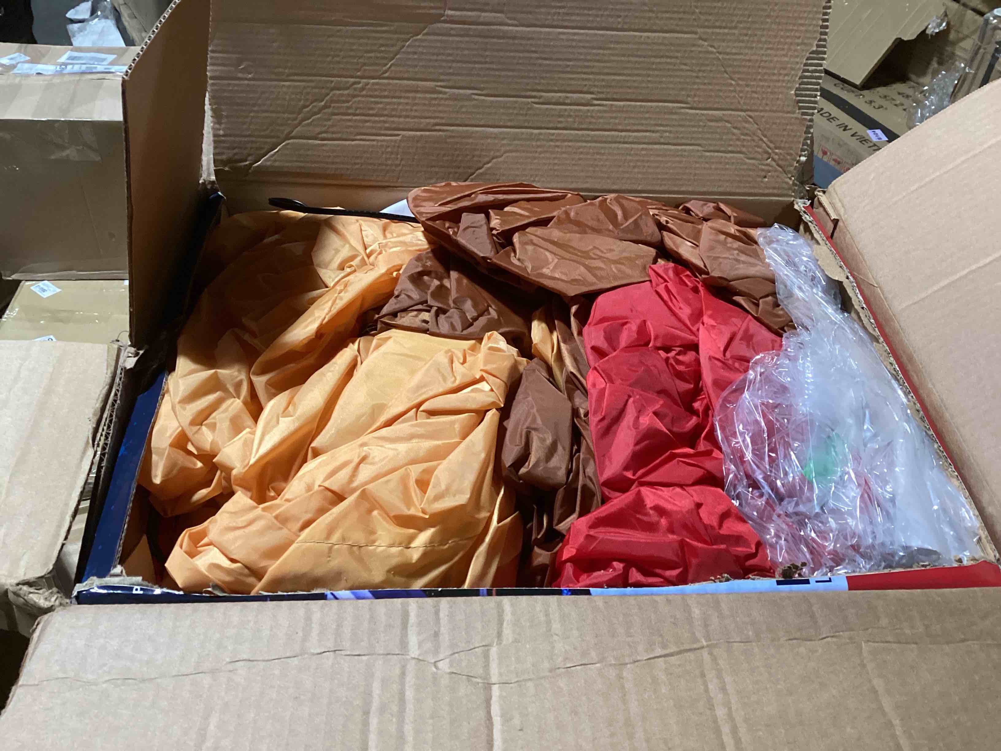 https://s3.amazonaws.com/lotting-images-prod/bidfta/BLU5115706_1706625104464.jpeg
