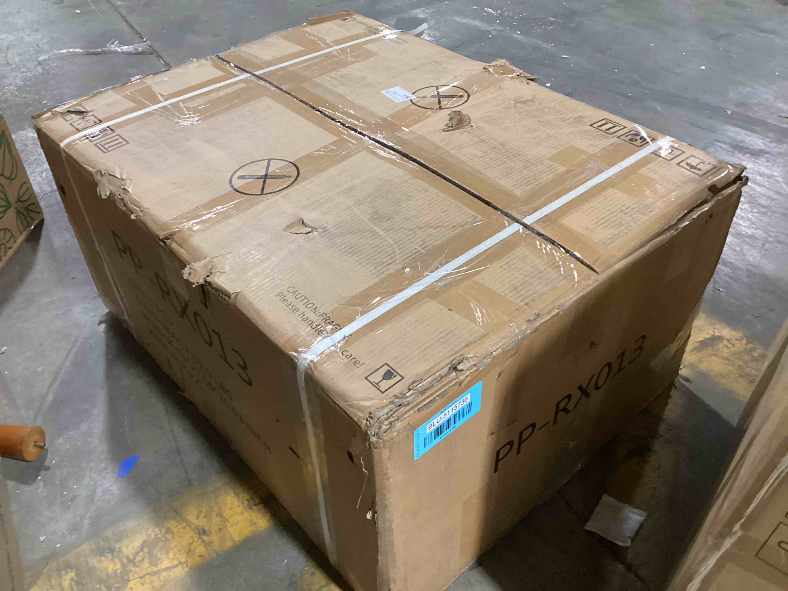 https://s3.amazonaws.com/lotting-images-prod/bidfta/BLU5115736_1706631885154.jpeg