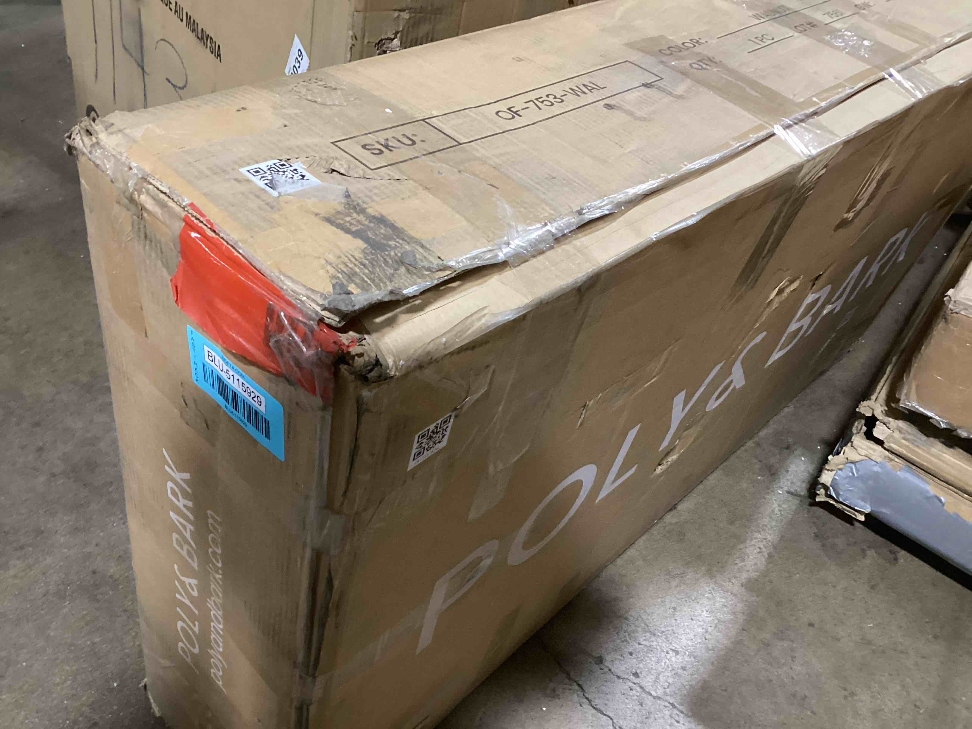 https://s3.amazonaws.com/lotting-images-prod/bidfta/BLU5115929_1706791646151.jpeg