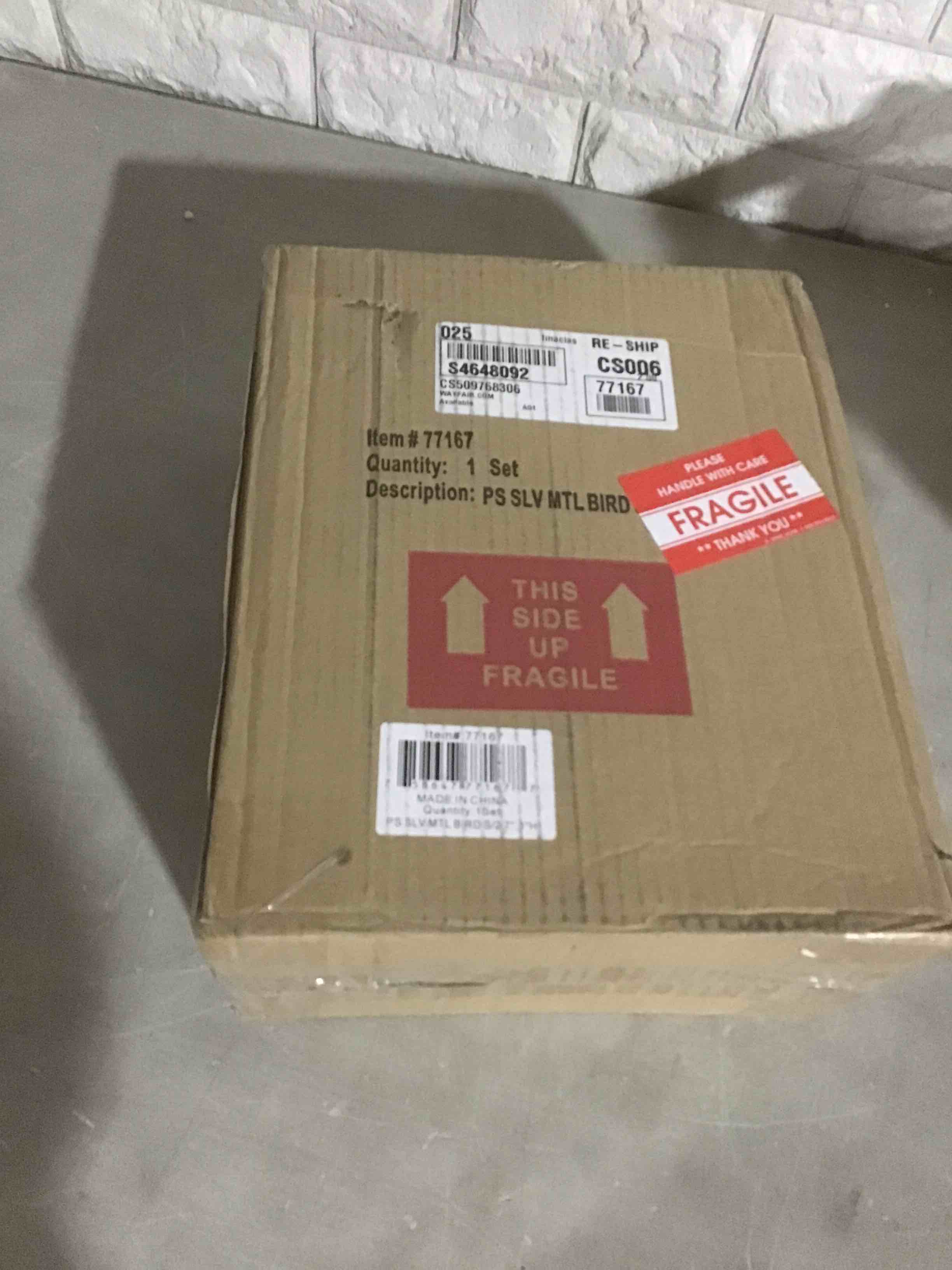 https://s3.amazonaws.com/lotting-images-prod/bidfta/BLU5117956_1707250079144.jpeg