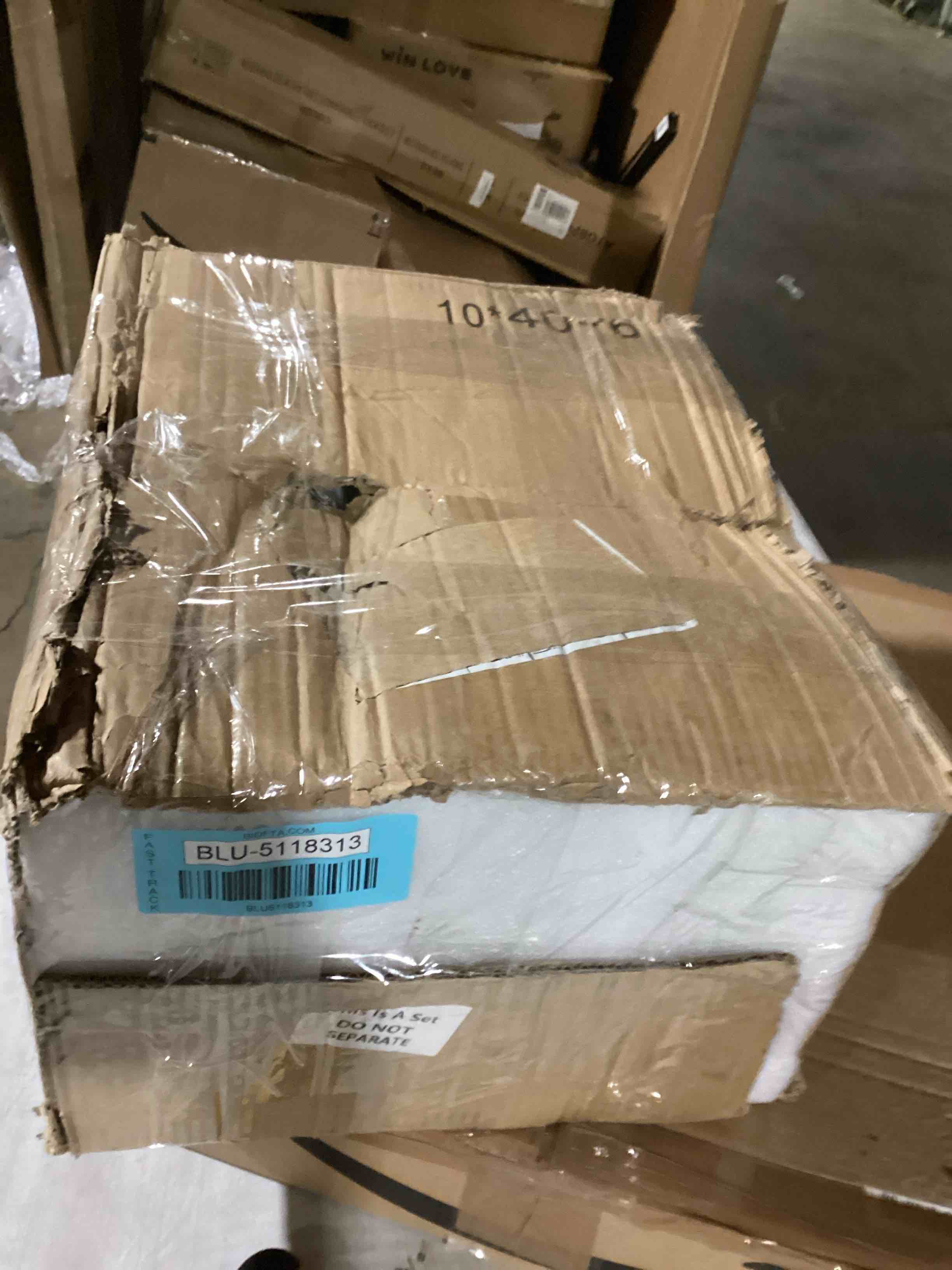 https://s3.amazonaws.com/lotting-images-prod/bidfta/BLU5118313_1710163111036.jpeg