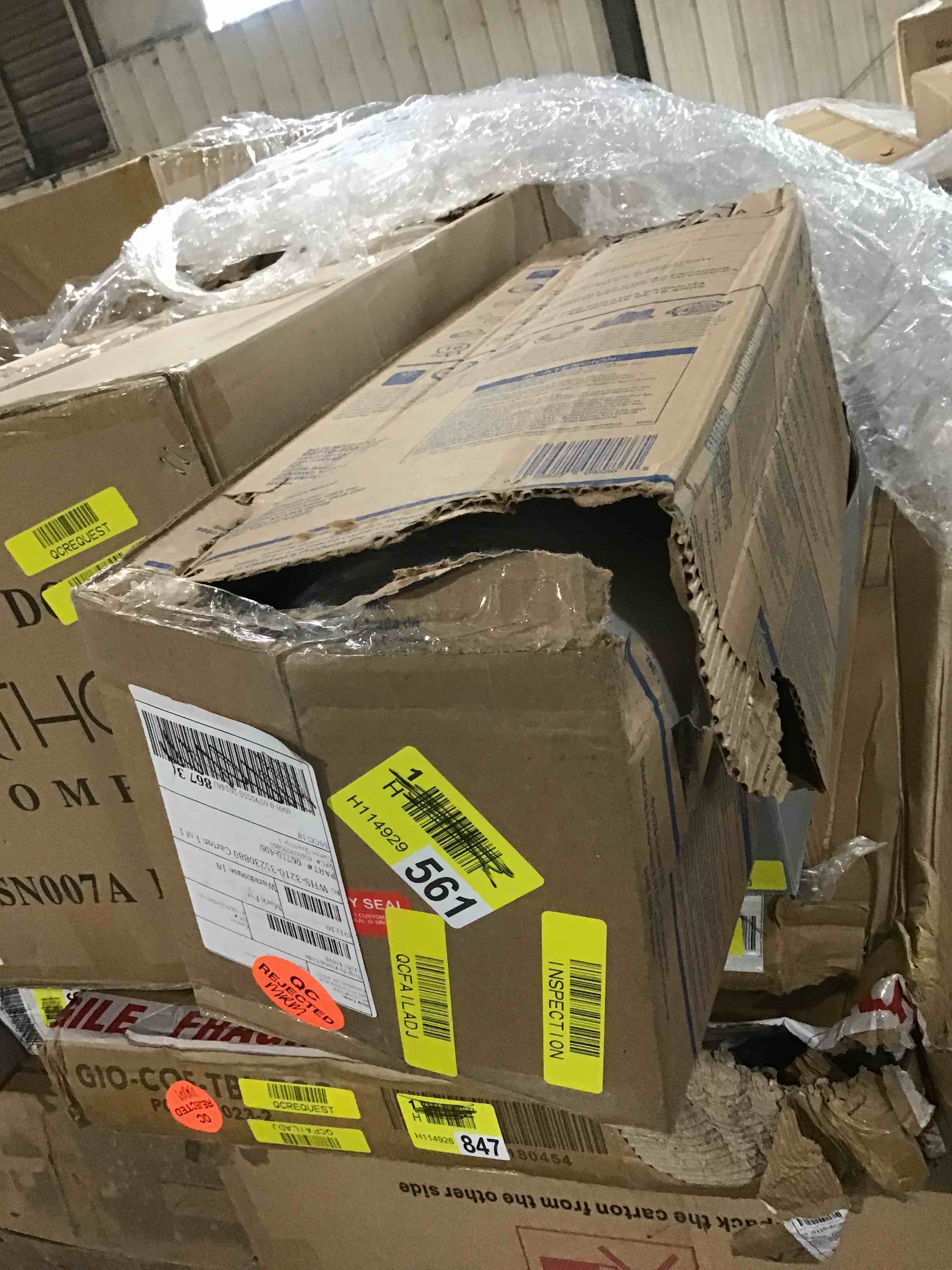 https://s3.amazonaws.com/lotting-images-prod/bidfta/BLU5118586_1705953764270.jpeg