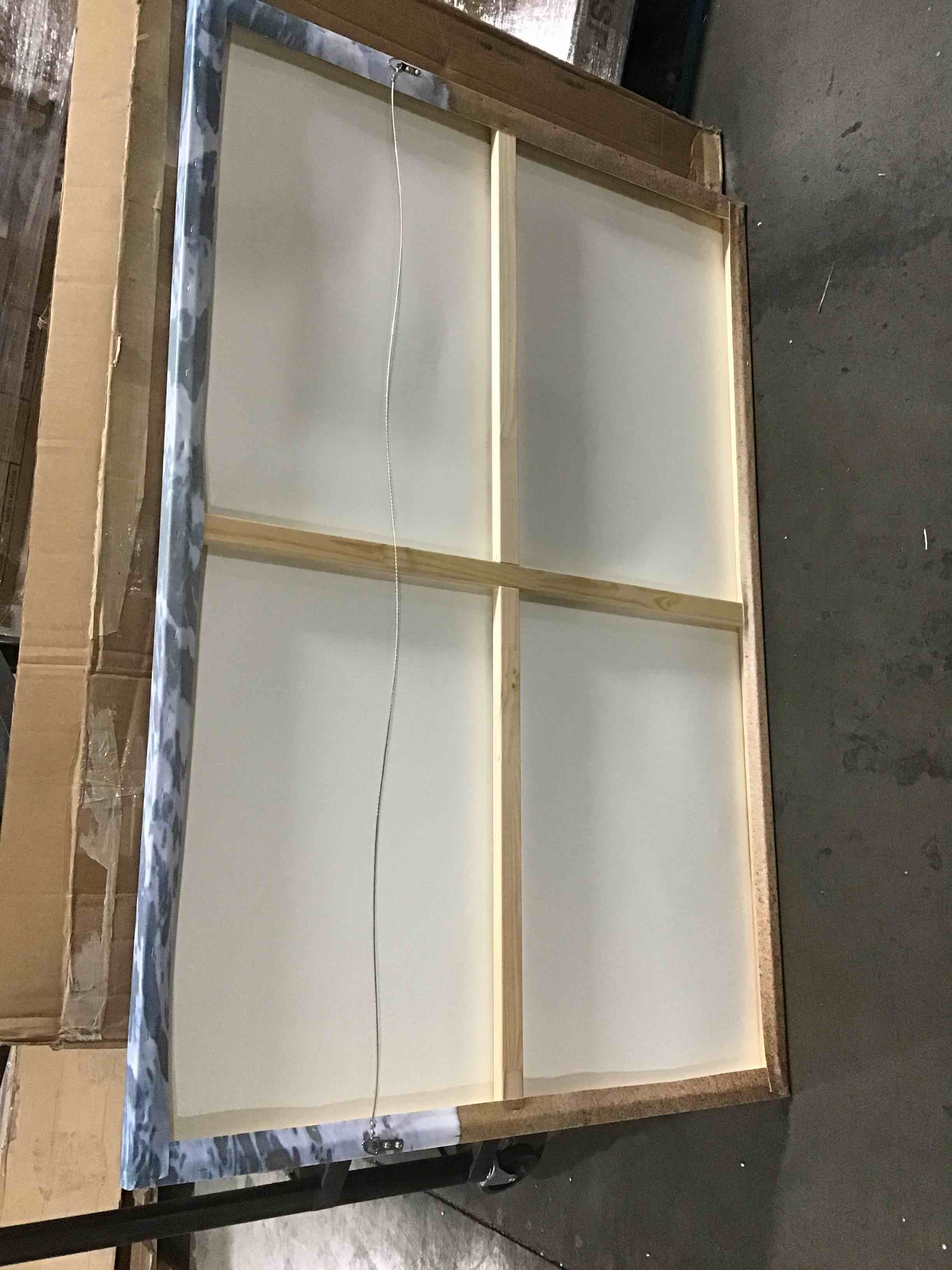 https://s3.amazonaws.com/lotting-images-prod/bidfta/BLU5119377_1706731756586.jpeg