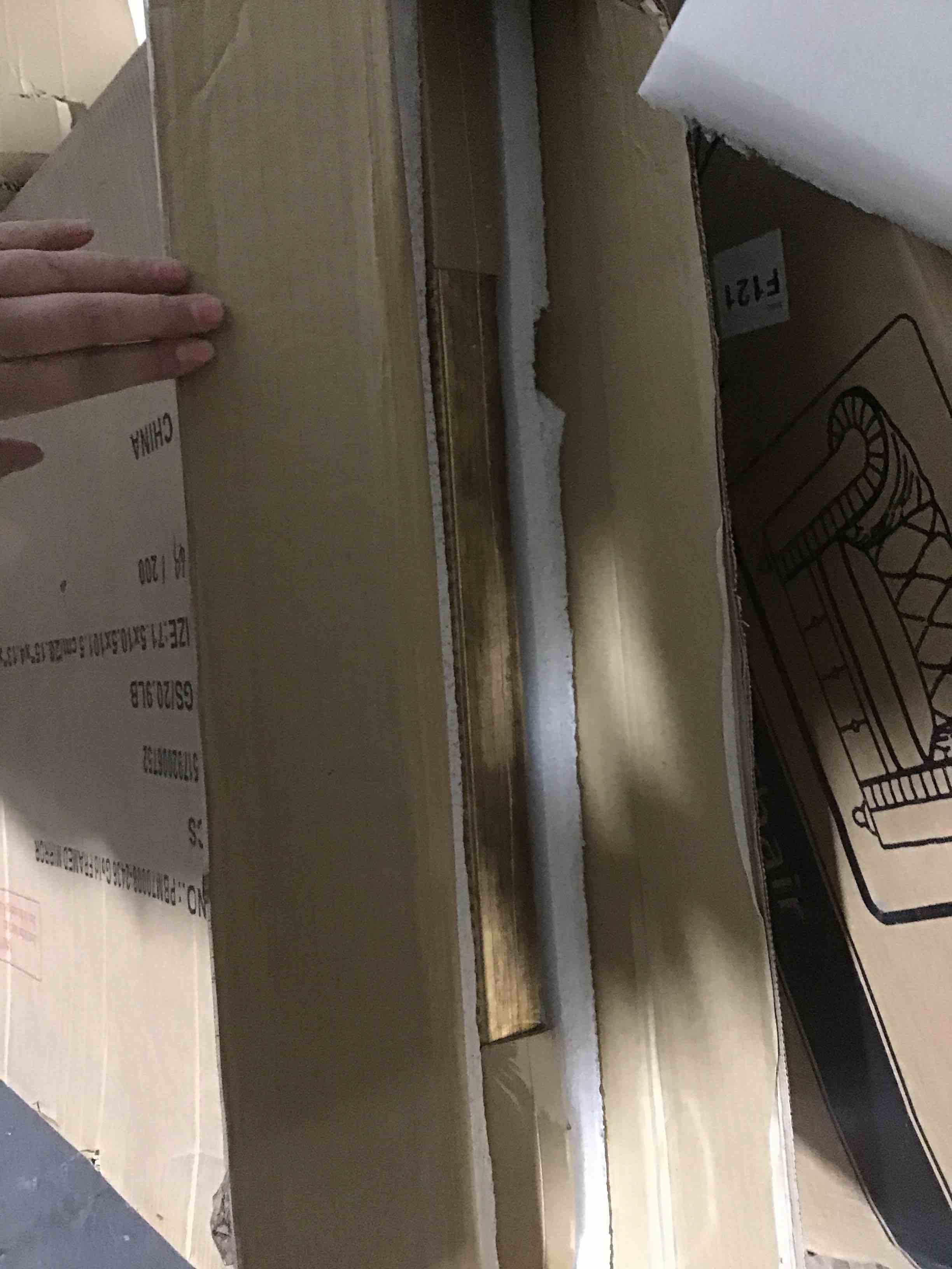 https://s3.amazonaws.com/lotting-images-prod/bidfta/BLU5119502_1706887906314.jpeg