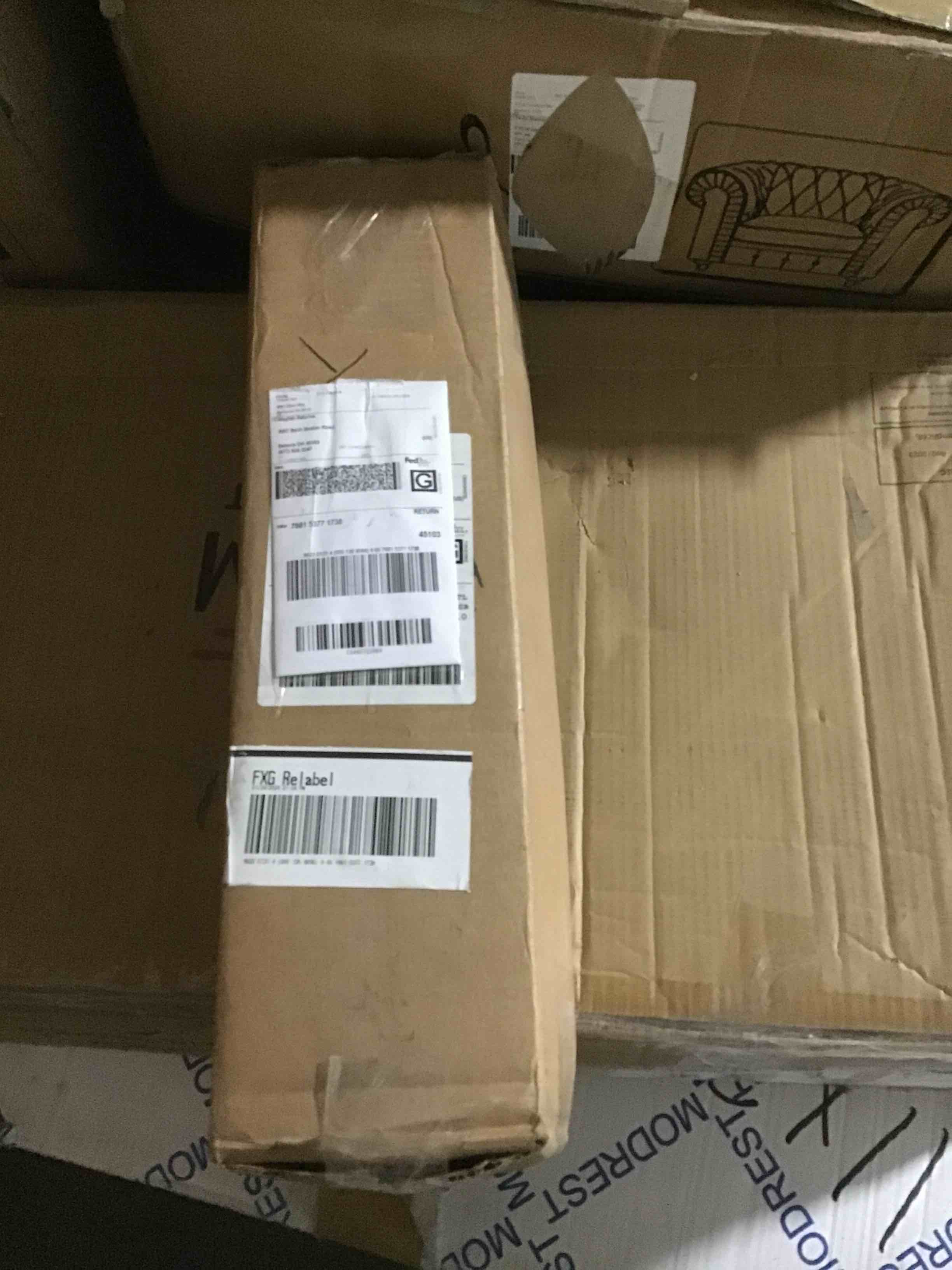 https://s3.amazonaws.com/lotting-images-prod/bidfta/BLU5119504_1706888293116.jpeg