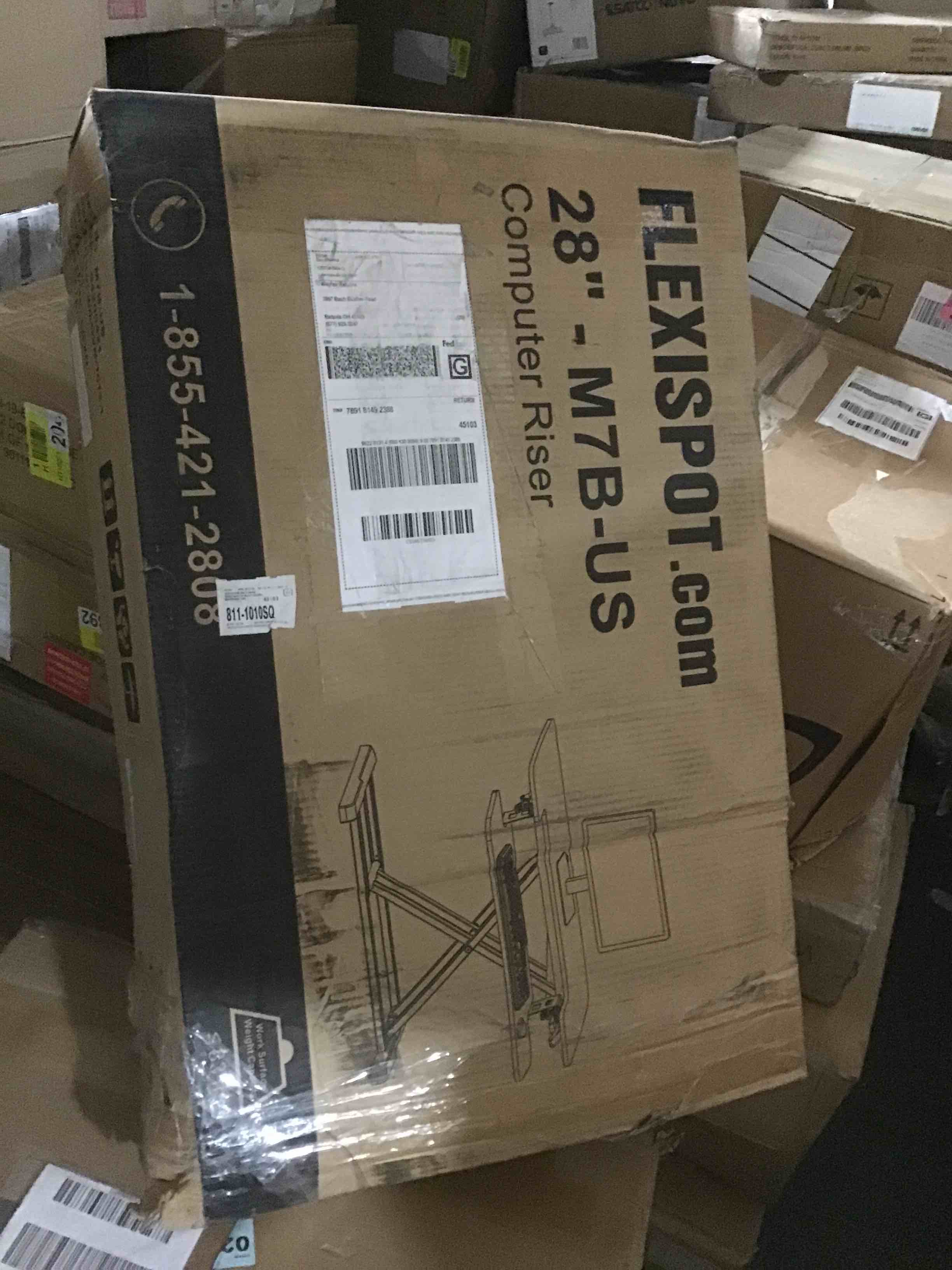 https://s3.amazonaws.com/lotting-images-prod/bidfta/BLU5119654_1706983741701.jpeg
