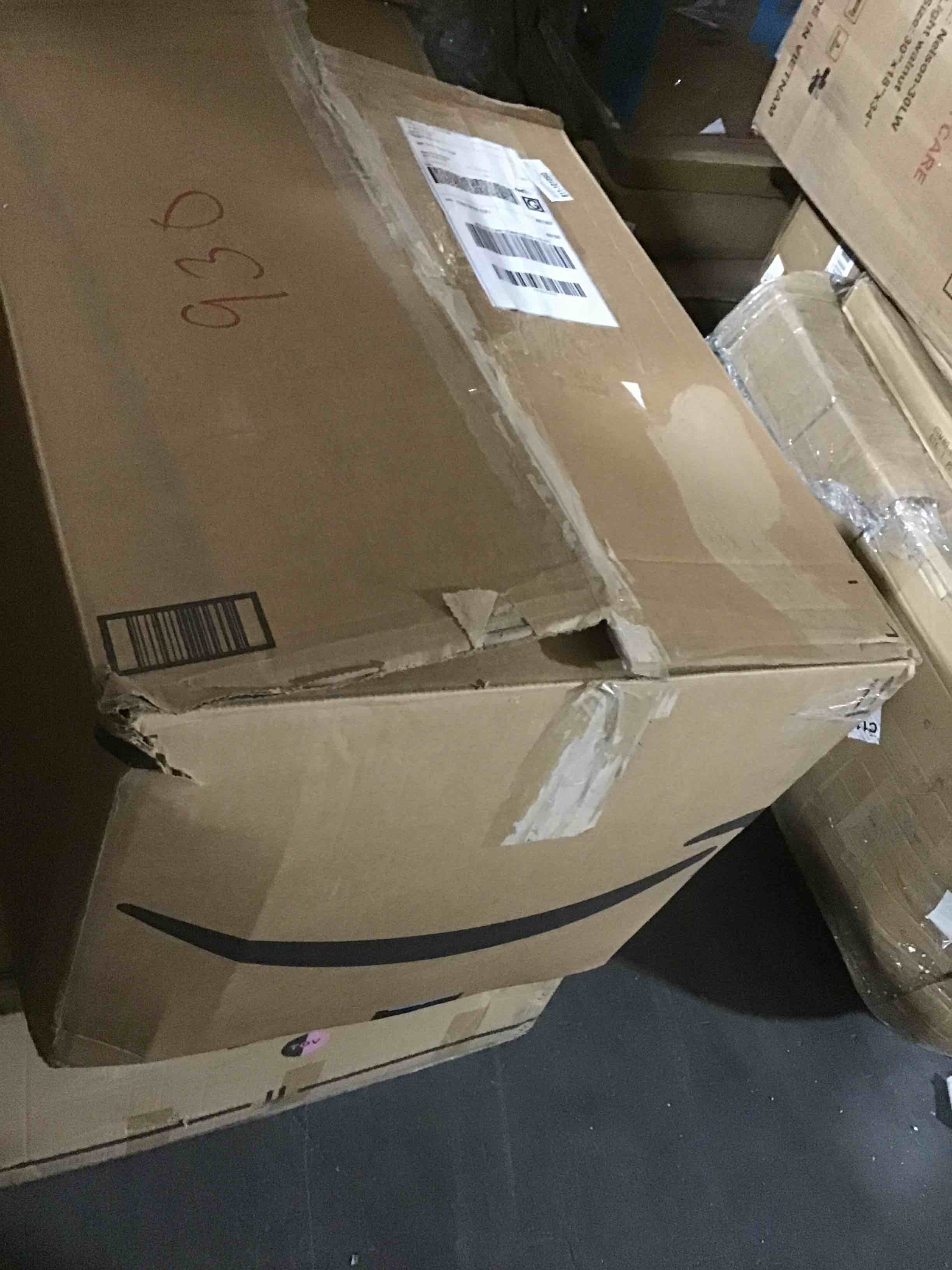 https://s3.amazonaws.com/lotting-images-prod/bidfta/BLU5119655_1706983949700.jpeg