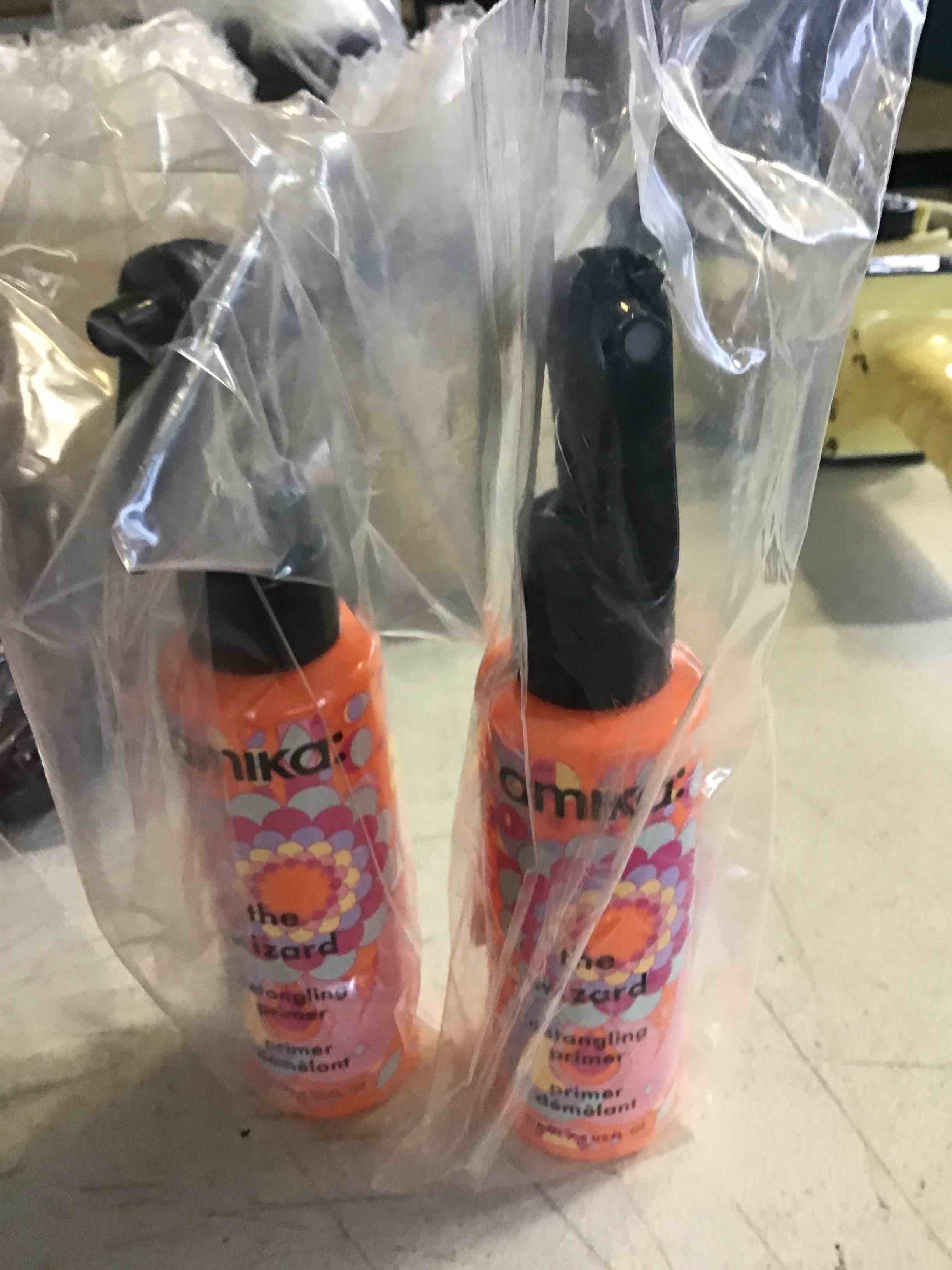 https://s3.amazonaws.com/lotting-images-prod/bidfta/BLU5133580_1693501145711.jpeg
