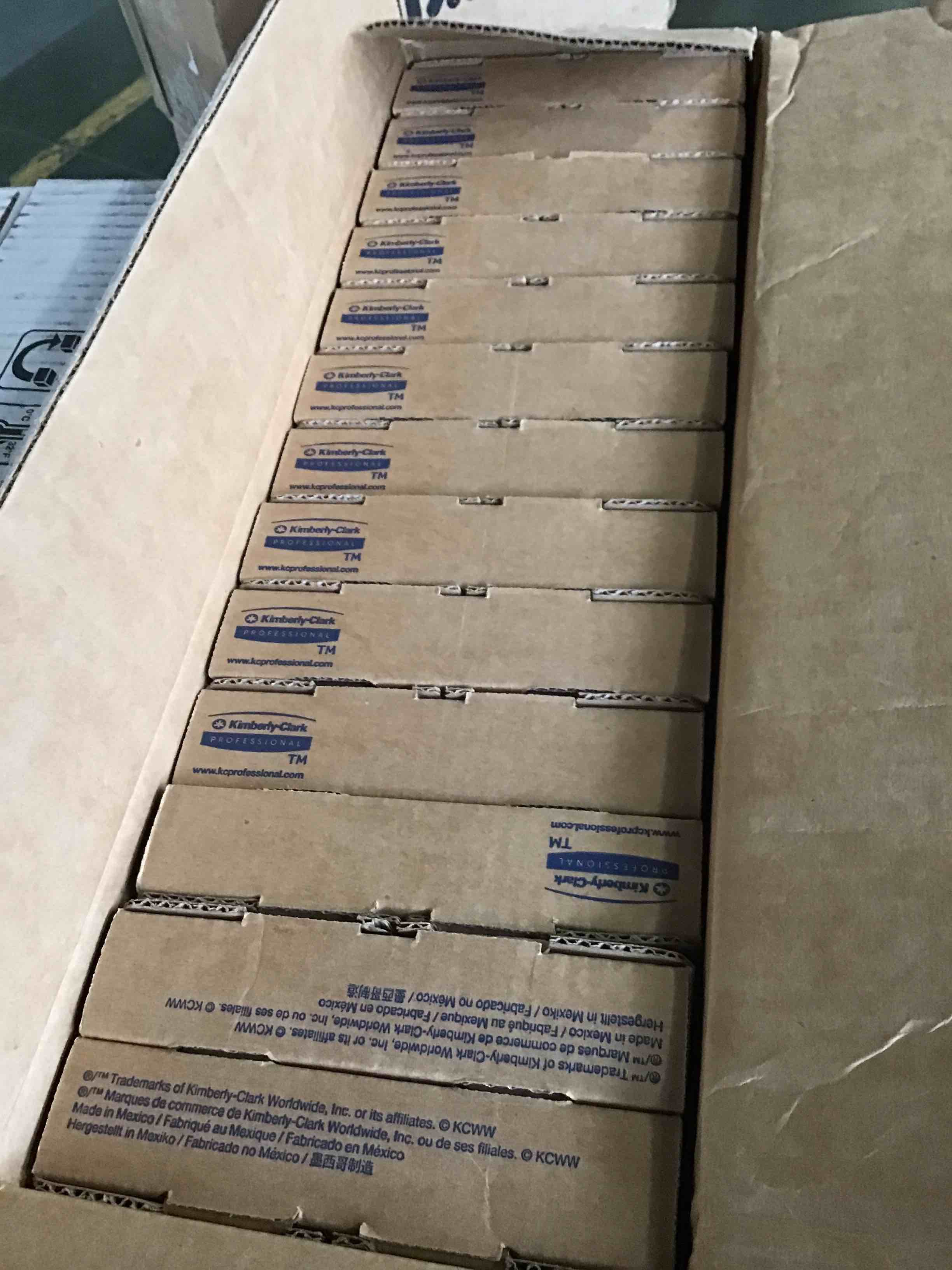 https://s3.amazonaws.com/lotting-images-prod/bidfta/BLU5134112_1694184634373.jpeg