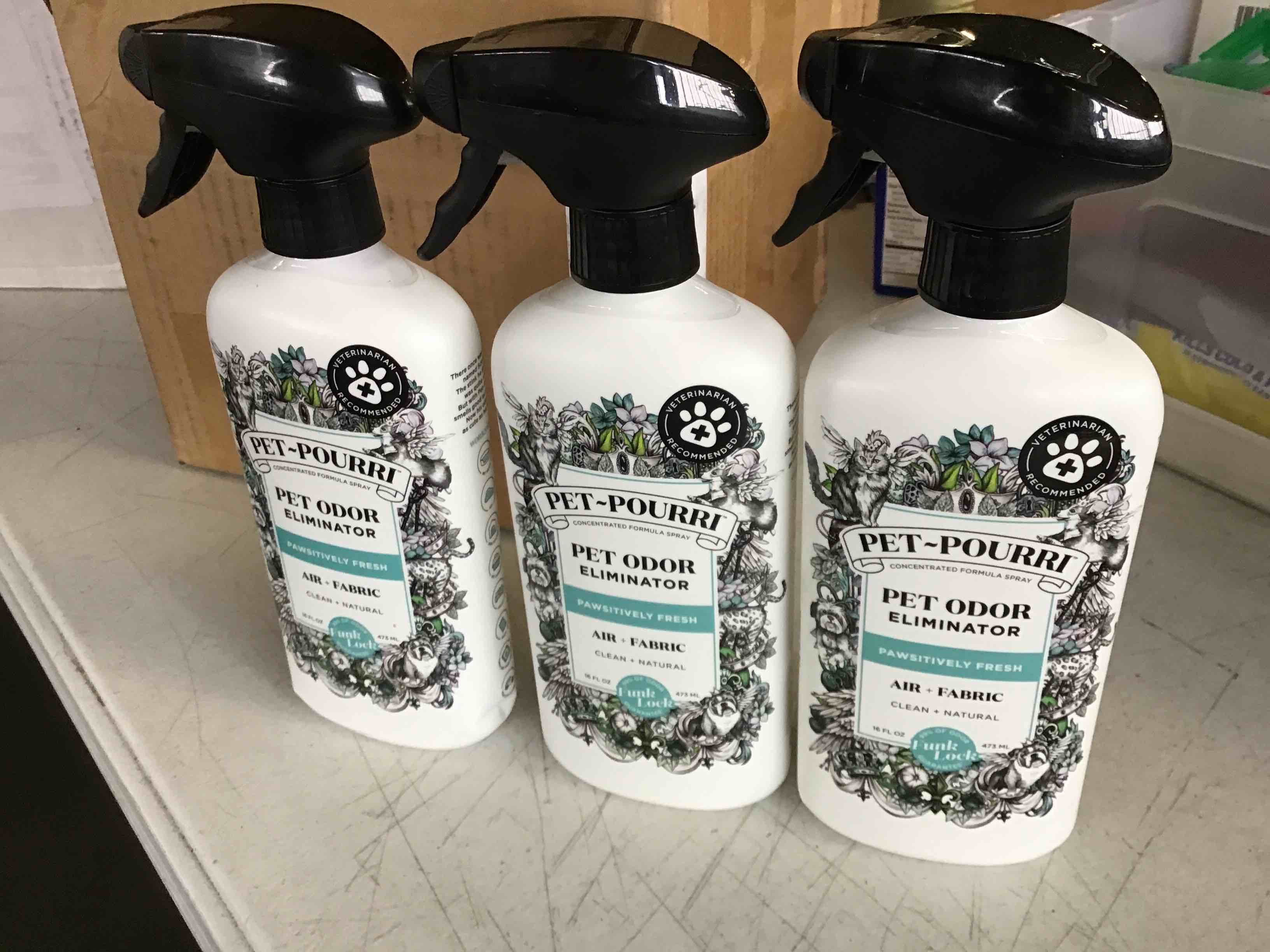 https://s3.amazonaws.com/lotting-images-prod/bidfta/BLU5134127_1694185625382.jpeg
