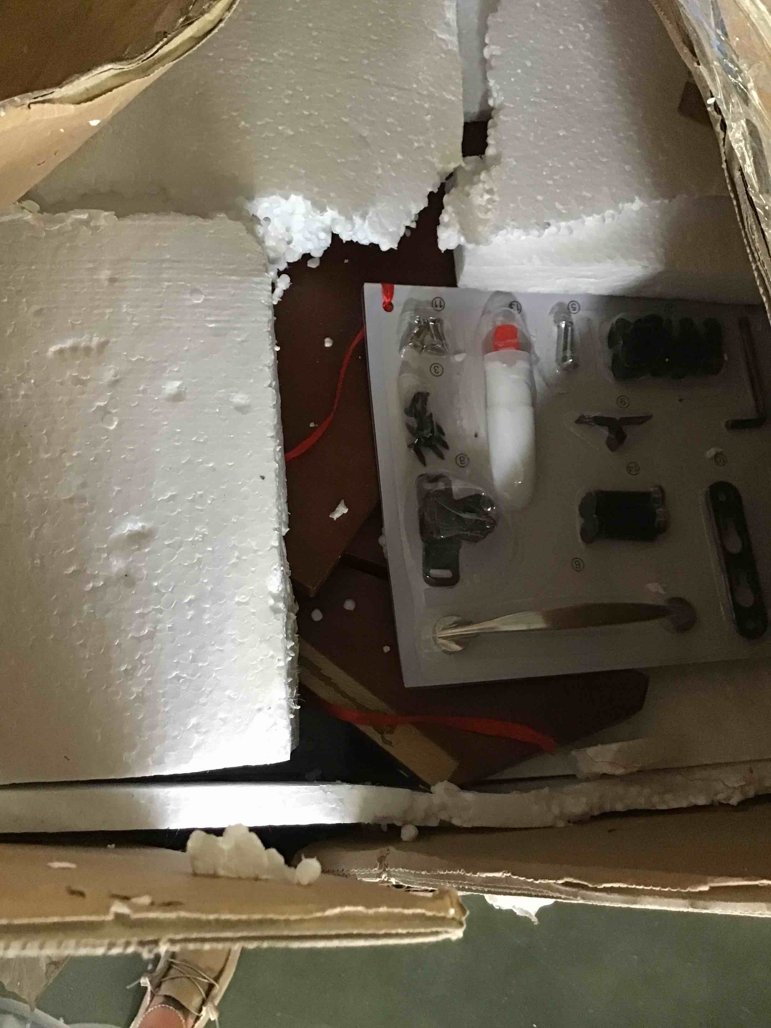 https://s3.amazonaws.com/lotting-images-prod/bidfta/BLU5134338_1694456598348.jpeg