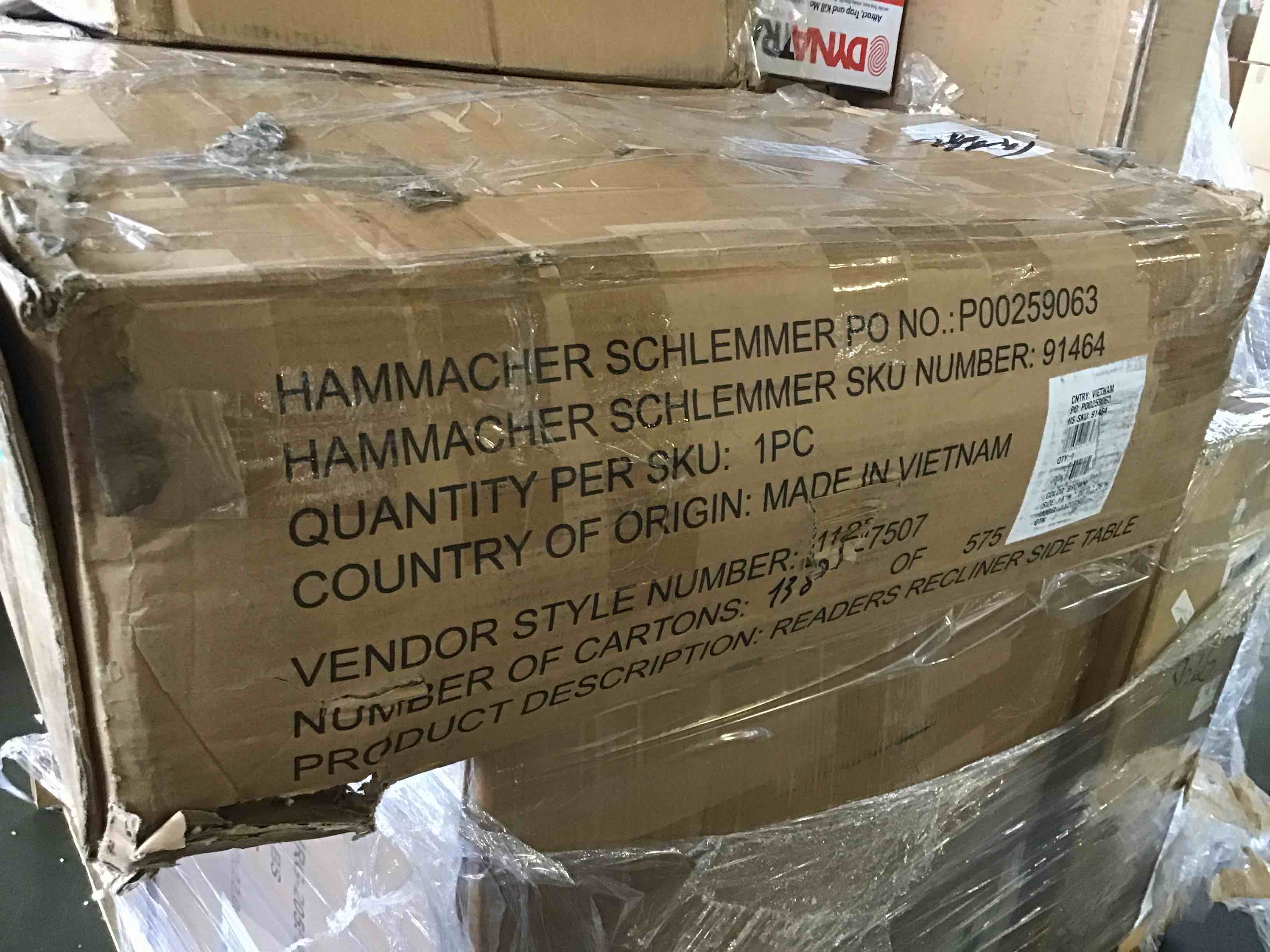 https://s3.amazonaws.com/lotting-images-prod/bidfta/BLU5134338_1694456621634.jpeg