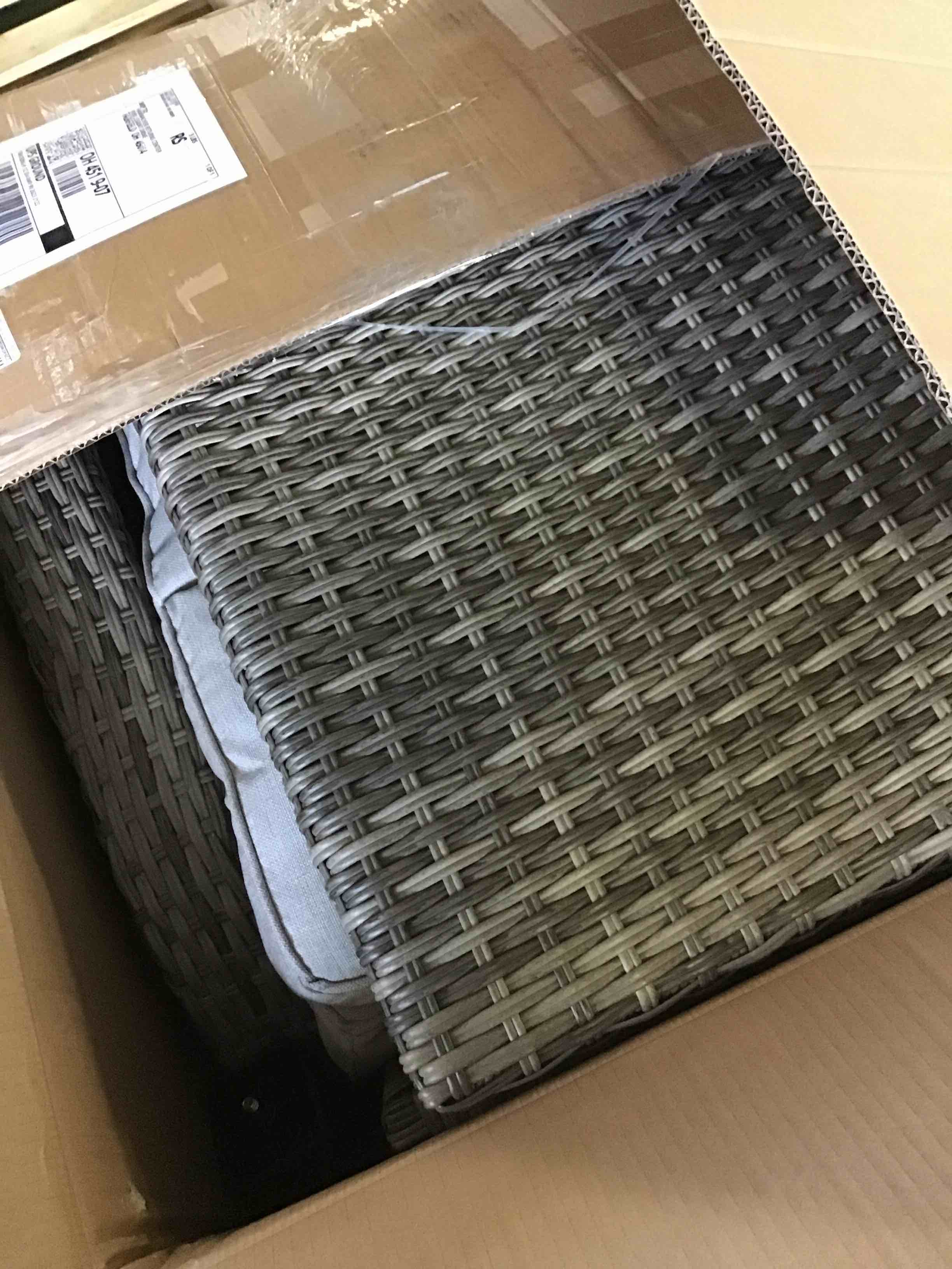 https://s3.amazonaws.com/lotting-images-prod/bidfta/BLU5134339_1694456847147.jpeg