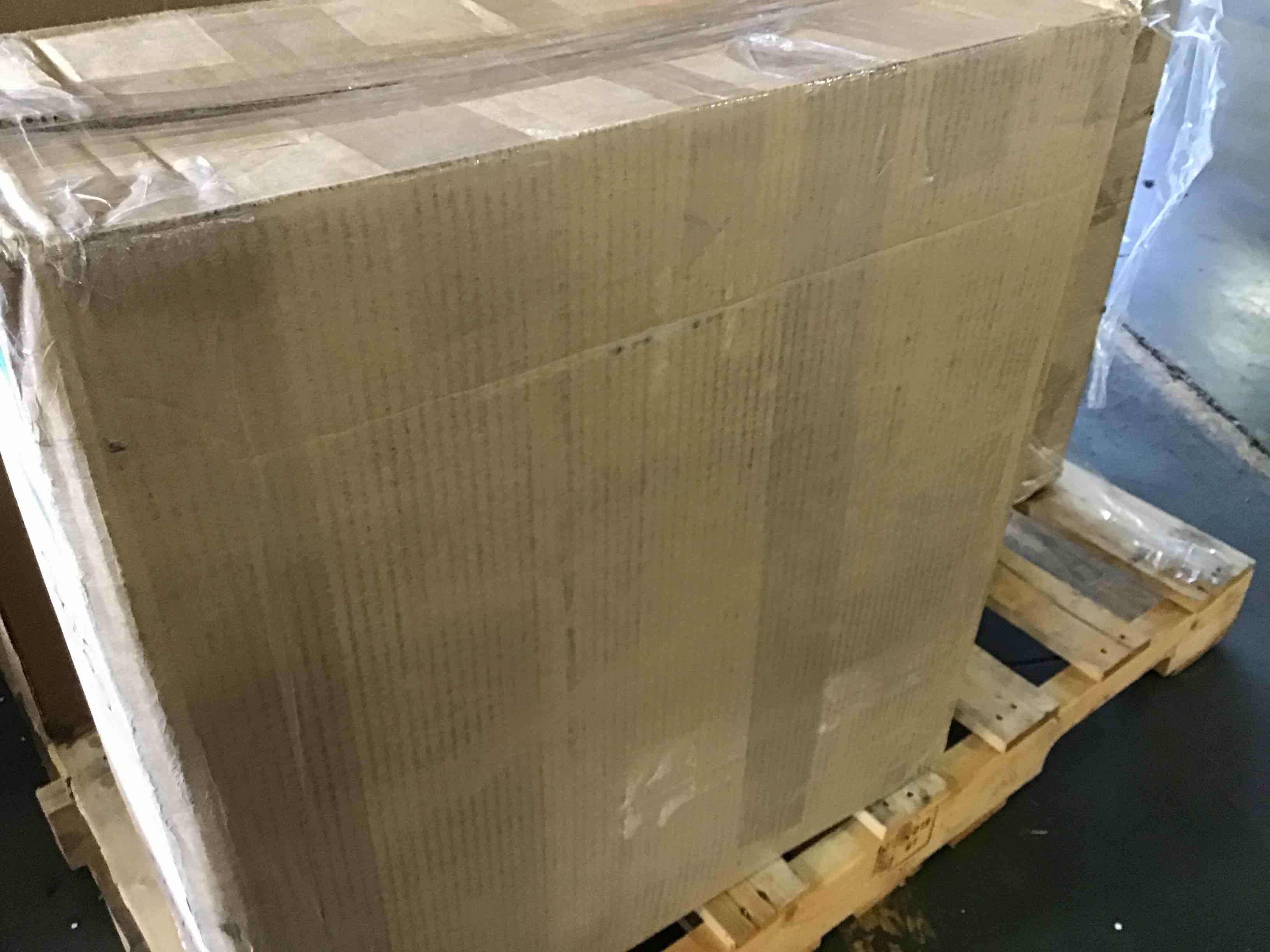 https://s3.amazonaws.com/lotting-images-prod/bidfta/BLU5134340_1694457091479.jpeg