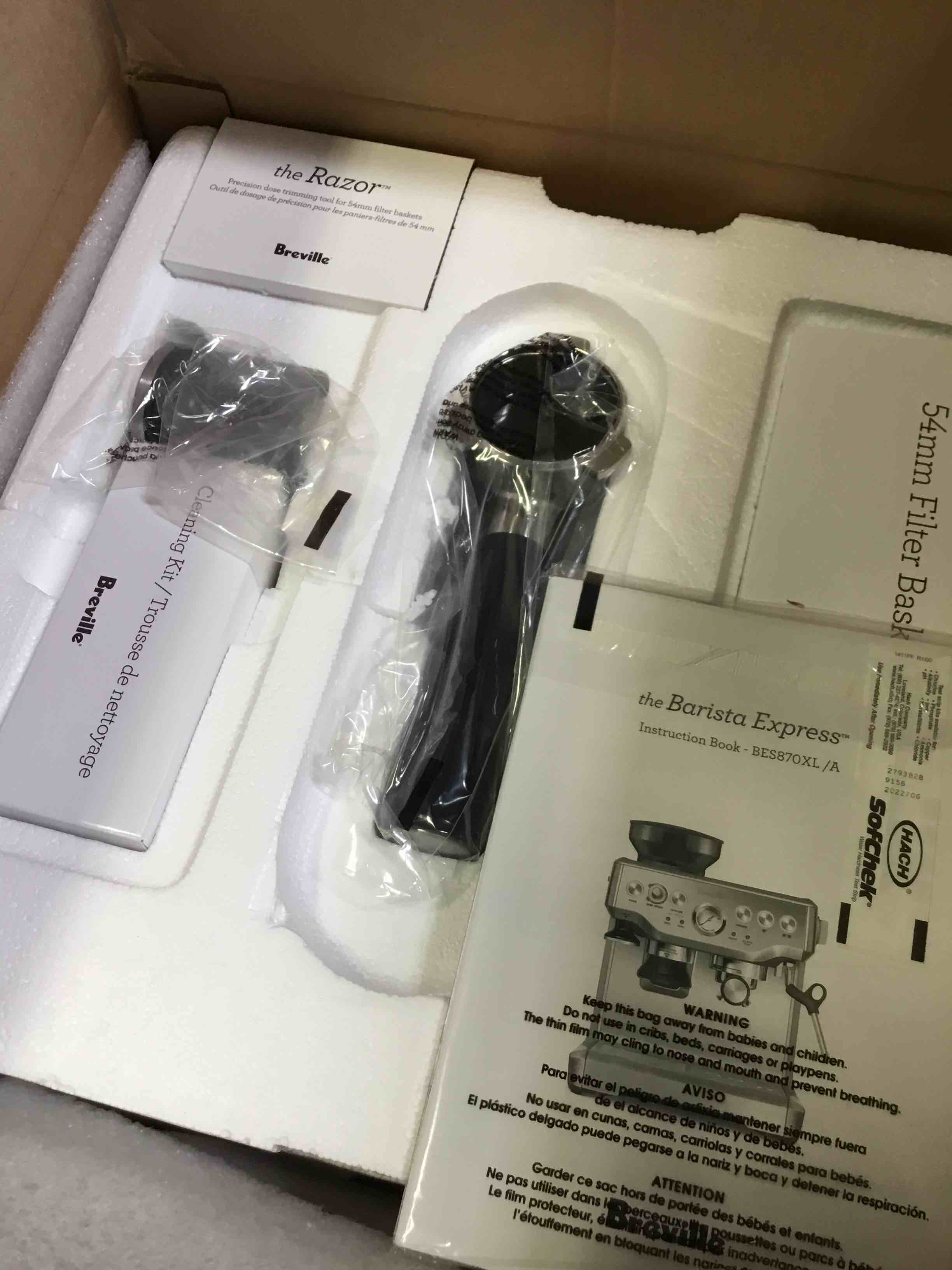 https://s3.amazonaws.com/lotting-images-prod/bidfta/BLU5135085_1693508361134.jpeg