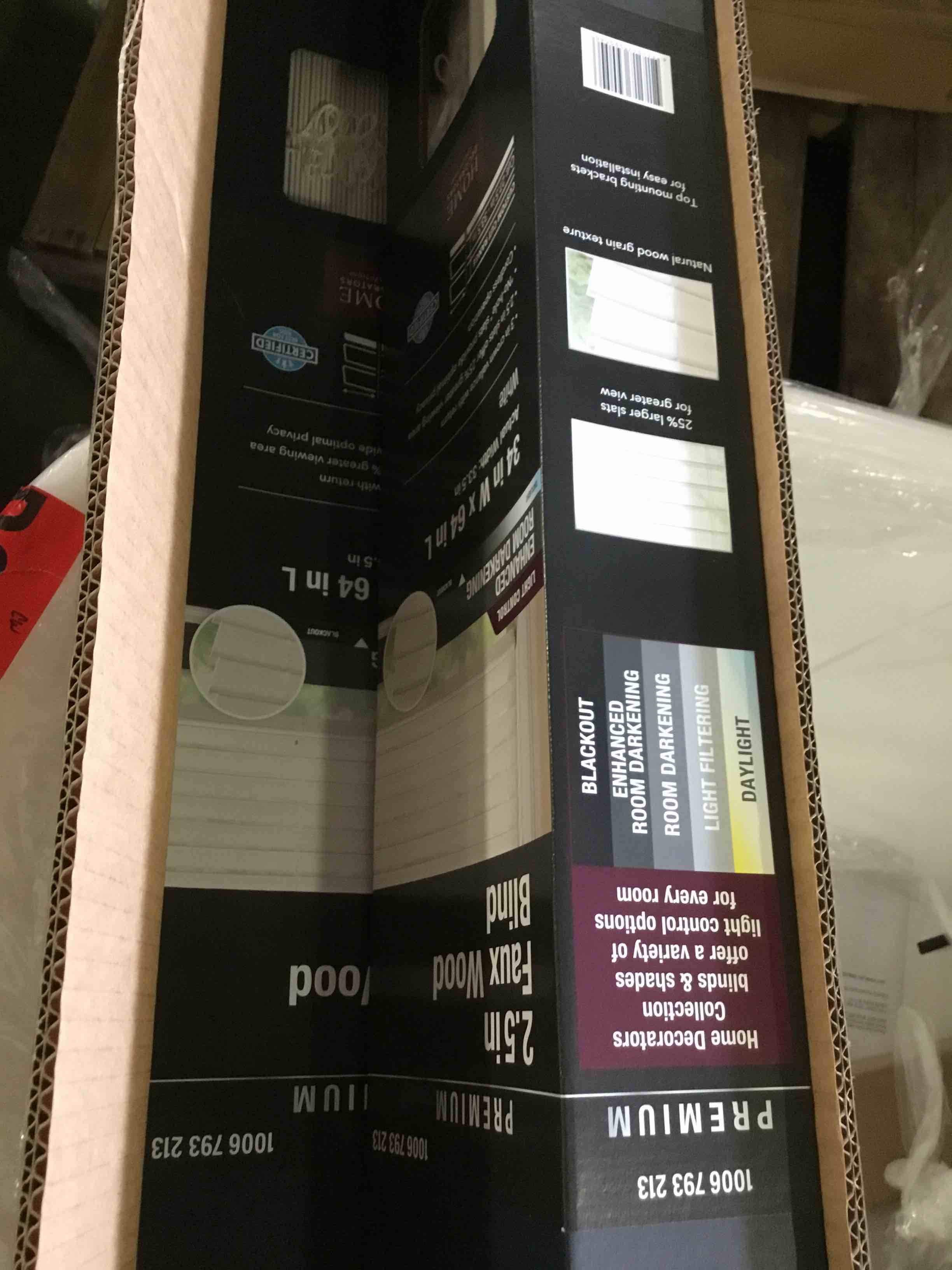 https://s3.amazonaws.com/lotting-images-prod/bidfta/BLU5135383_1693924250593.jpeg