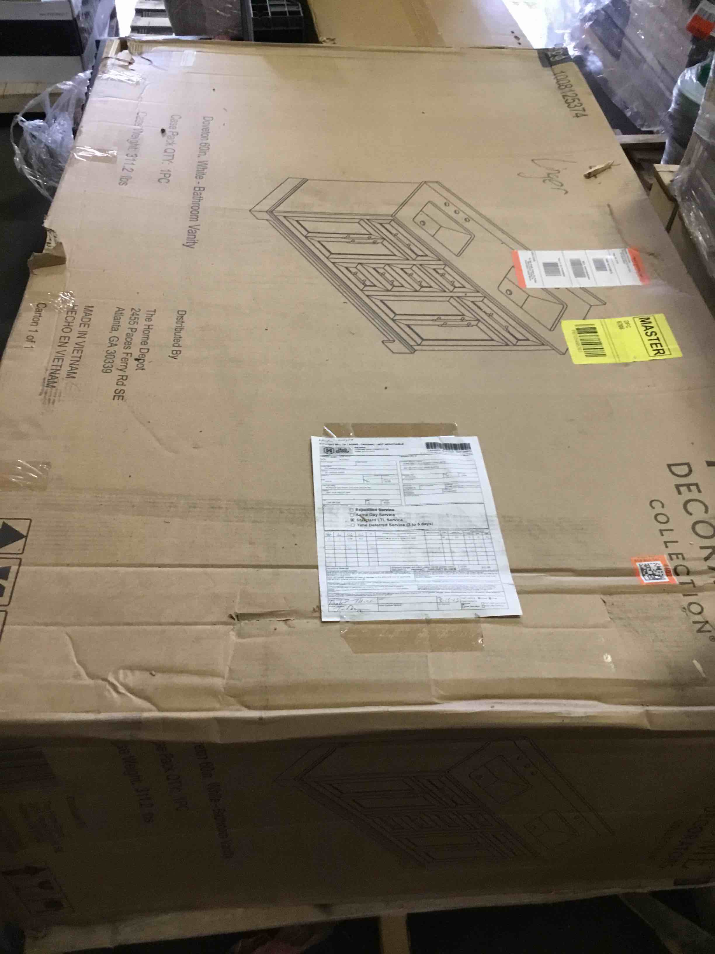 https://s3.amazonaws.com/lotting-images-prod/bidfta/BLU5135403_1693933566551.jpeg