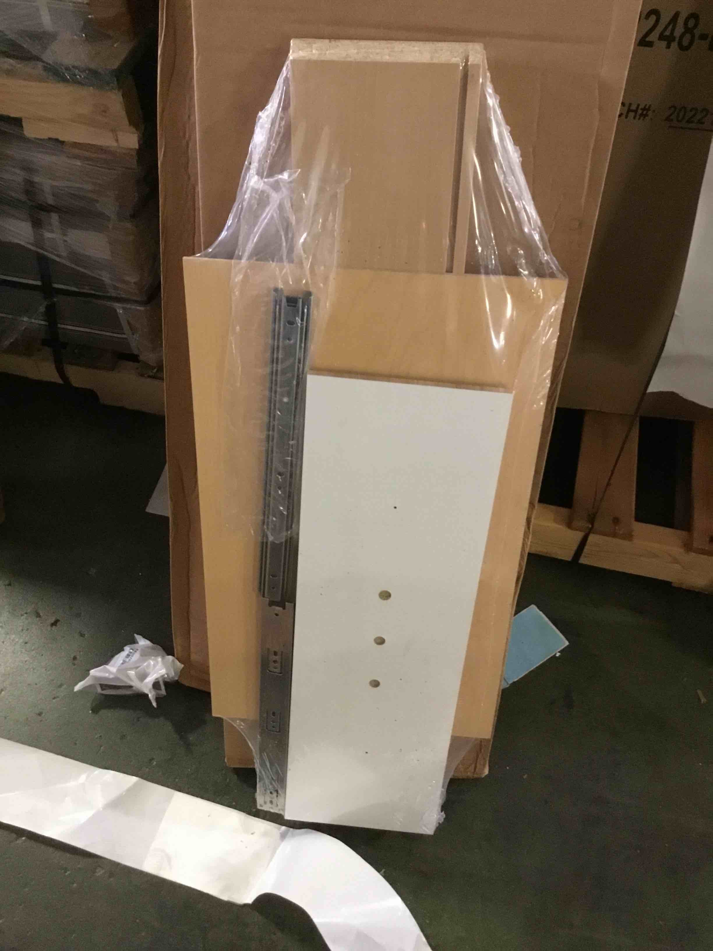 https://s3.amazonaws.com/lotting-images-prod/bidfta/BLU5135414_1693936033960.jpeg