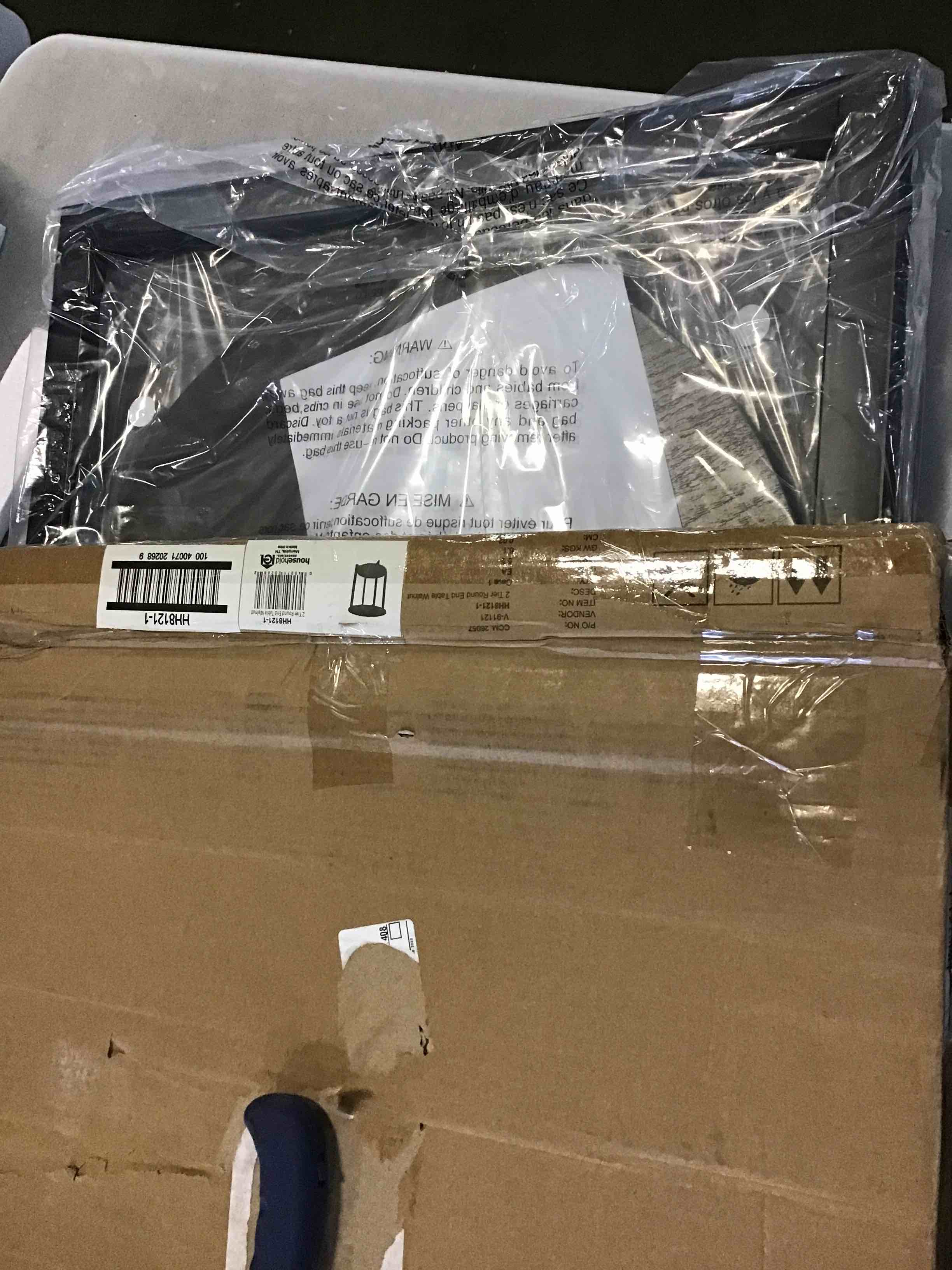https://s3.amazonaws.com/lotting-images-prod/bidfta/BLU5138095_1693929203530.jpeg