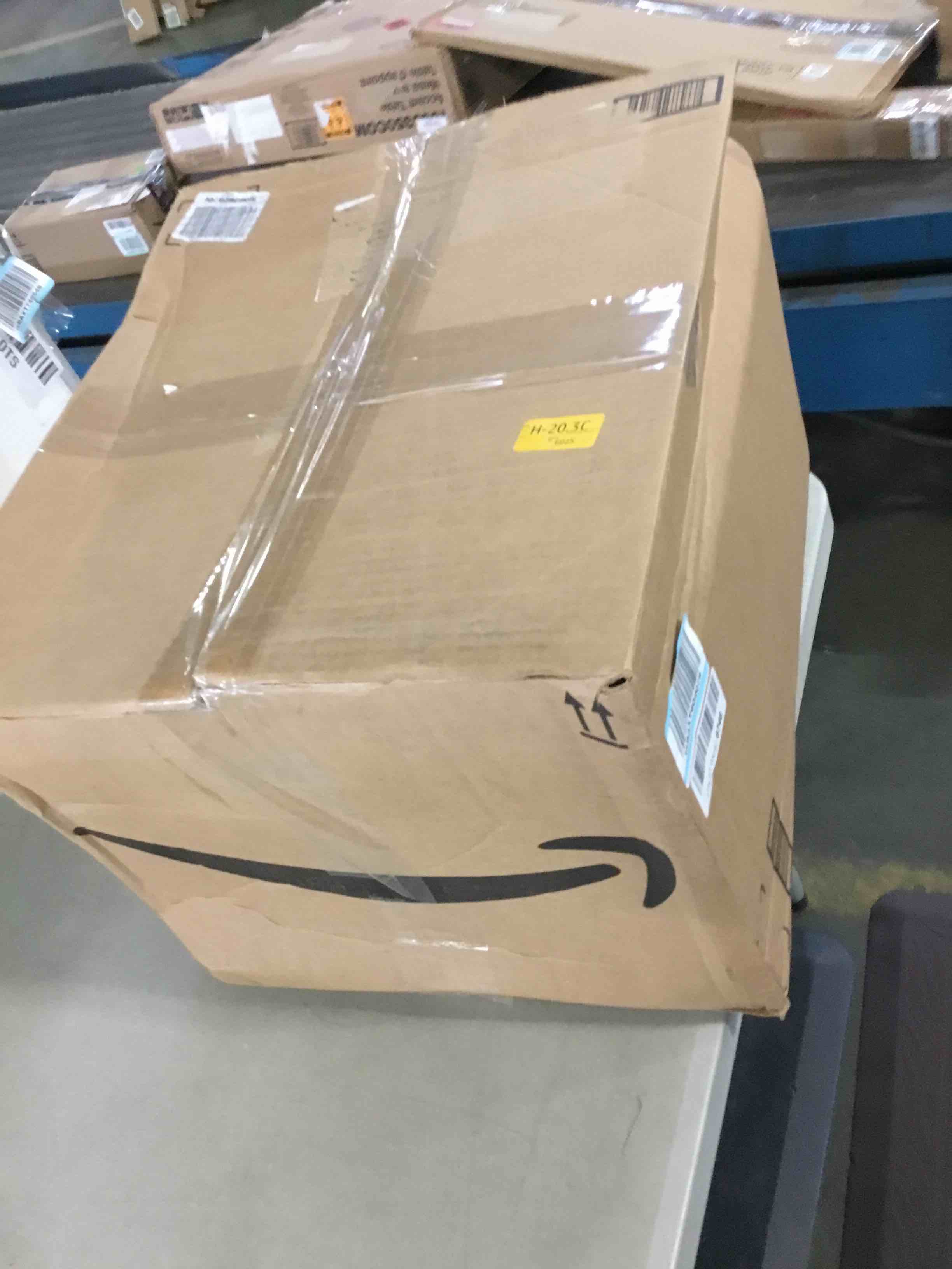 https://s3.amazonaws.com/lotting-images-prod/bidfta/BLU5138600_1694432586418.jpeg