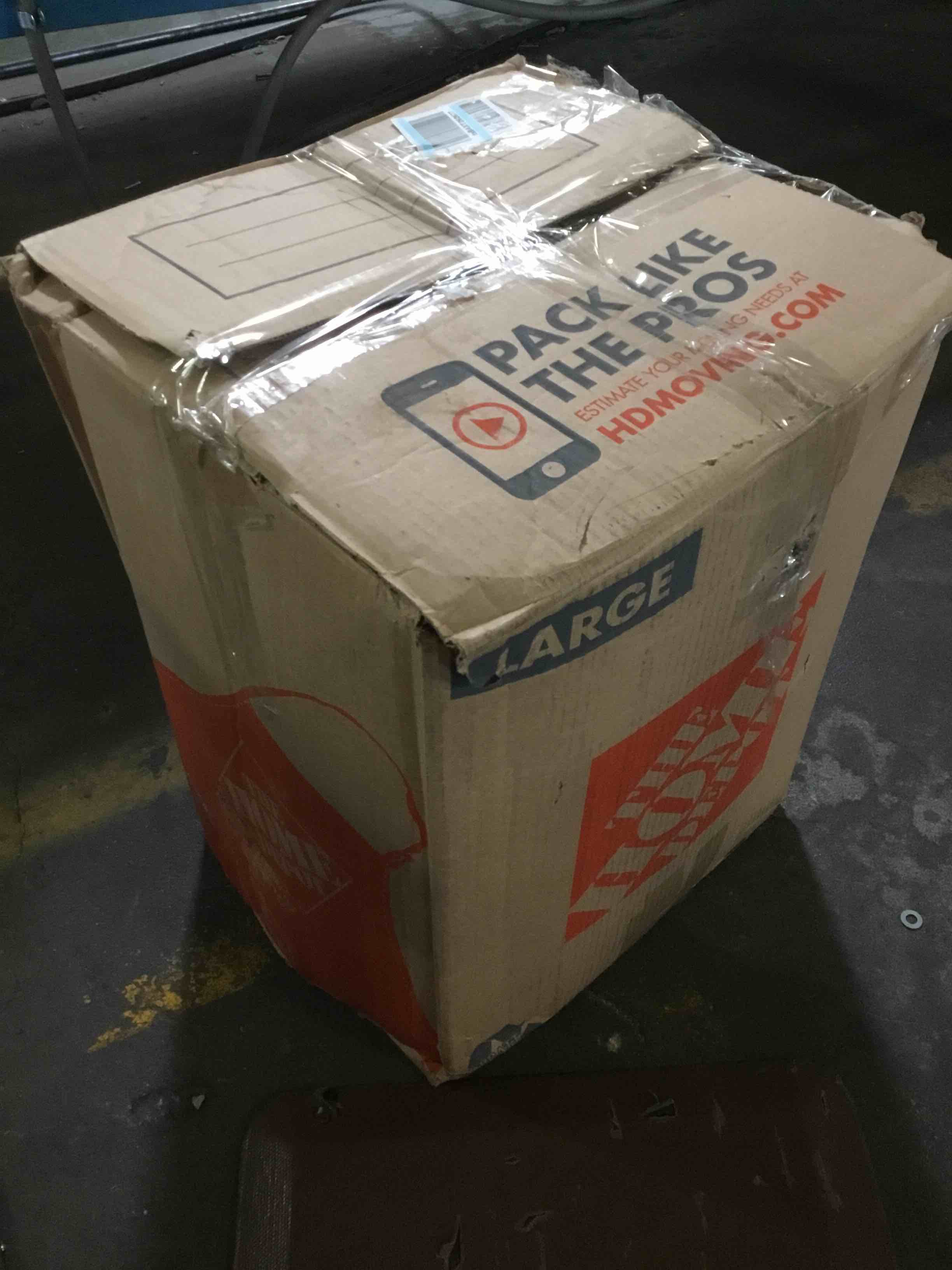 https://s3.amazonaws.com/lotting-images-prod/bidfta/BLU5138970_1694635879137.jpeg