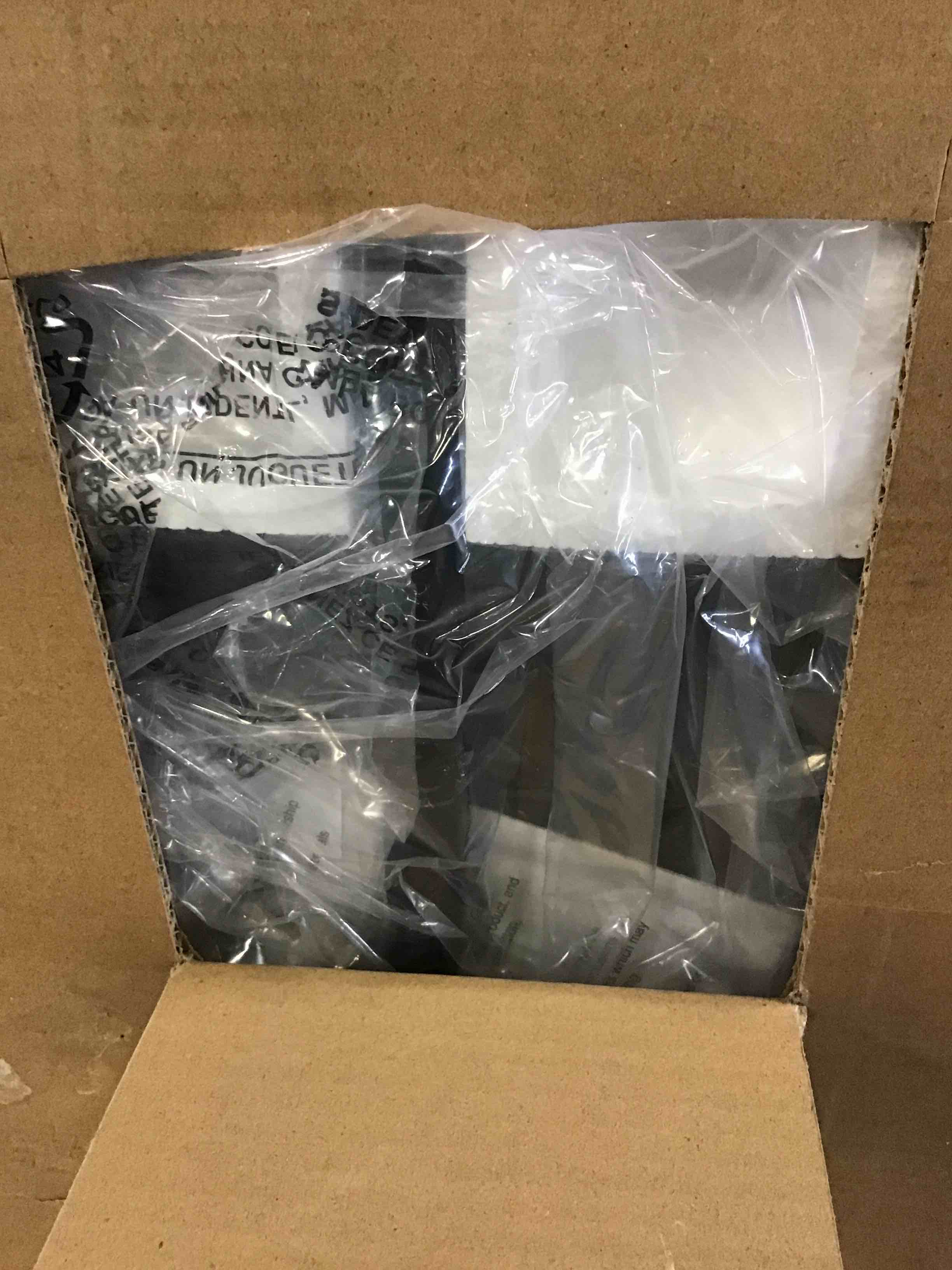 https://s3.amazonaws.com/lotting-images-prod/bidfta/BLU5139335_1694808843210.jpeg
