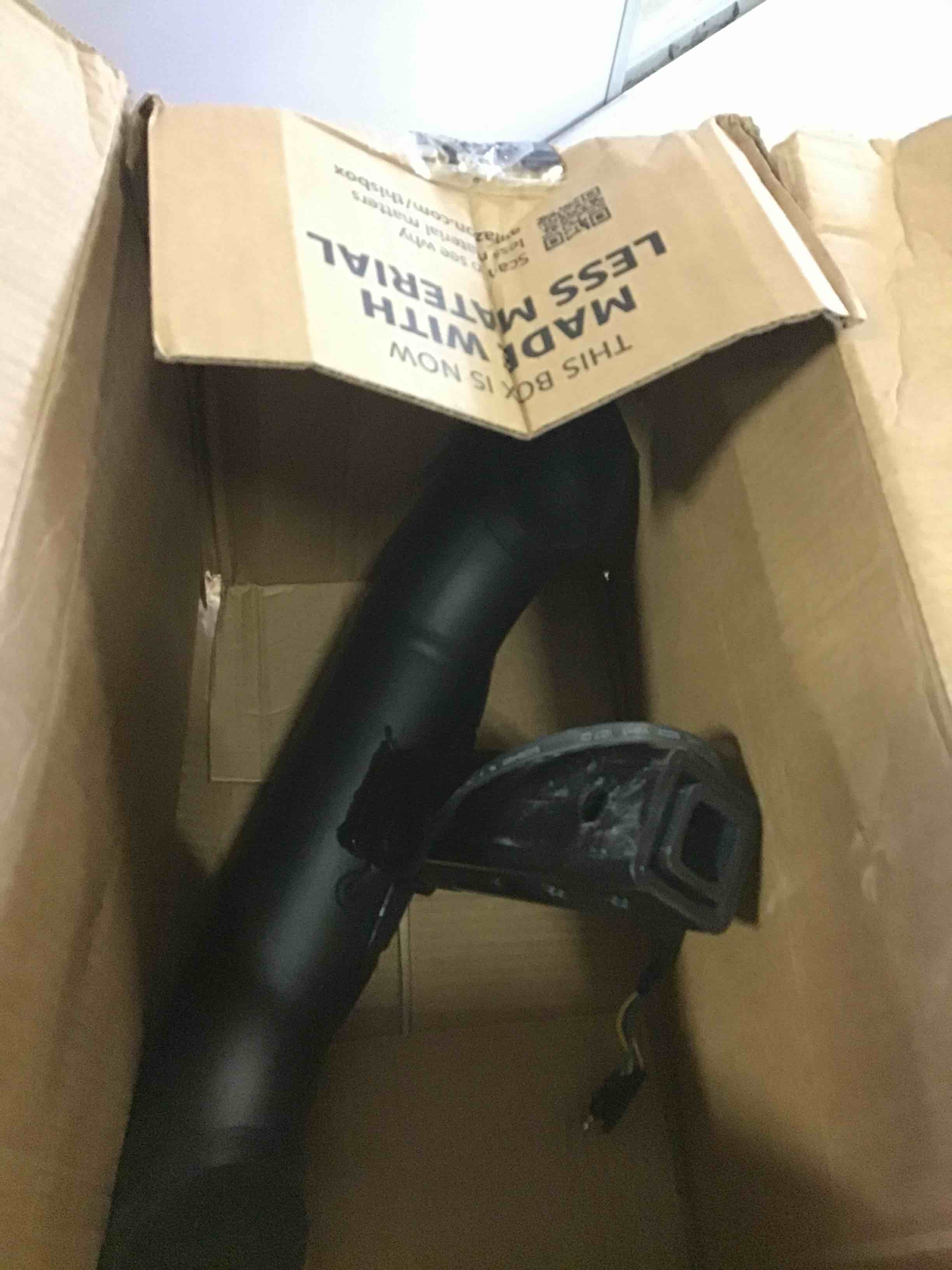 https://s3.amazonaws.com/lotting-images-prod/bidfta/BLU5141109_1693922138188.jpeg