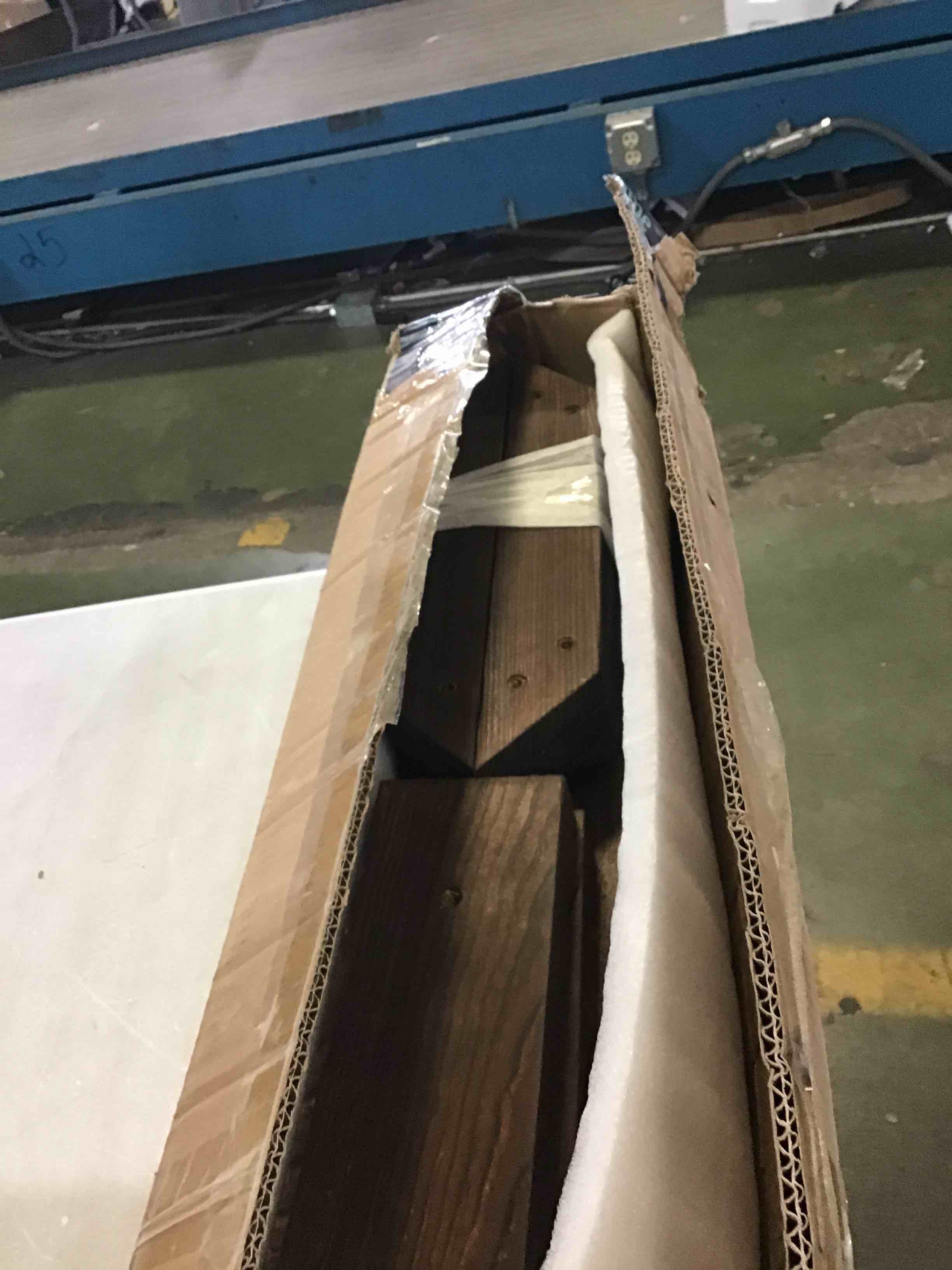 https://s3.amazonaws.com/lotting-images-prod/bidfta/BLU5141204_1693942087331.jpeg