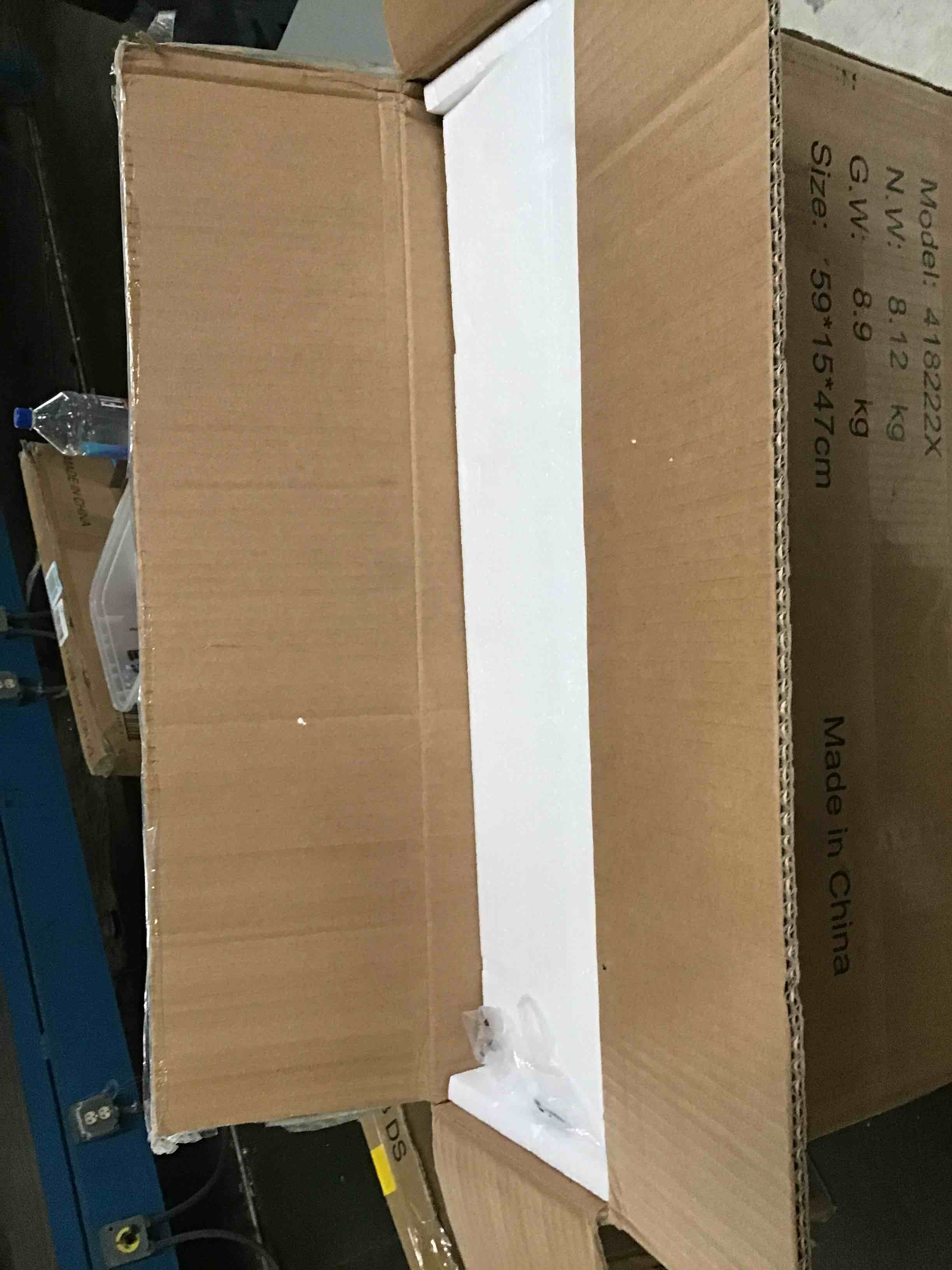 https://s3.amazonaws.com/lotting-images-prod/bidfta/BLU5141353_1694025767346.jpeg