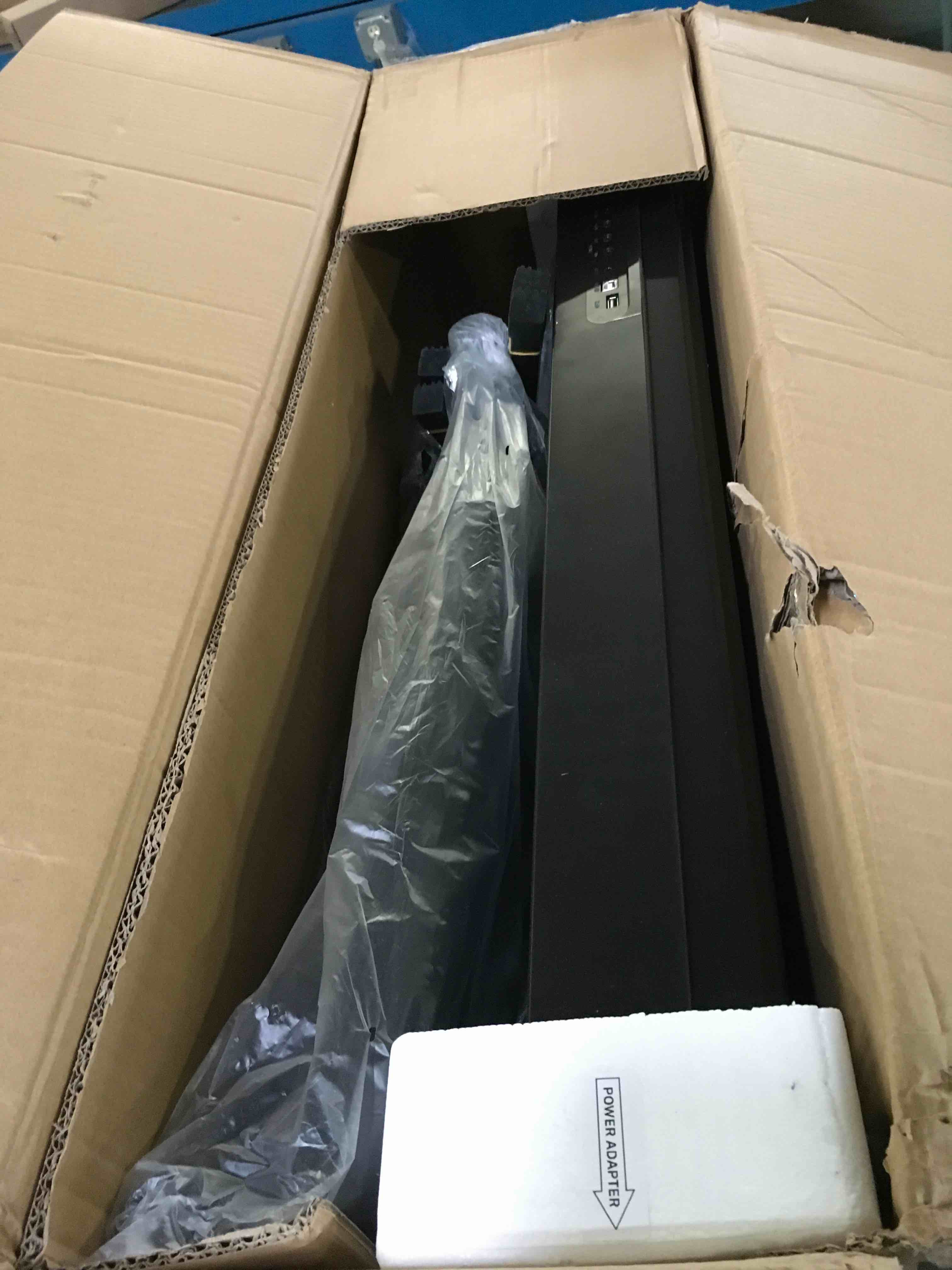 https://s3.amazonaws.com/lotting-images-prod/bidfta/BLU5141465_1694101763457.jpeg