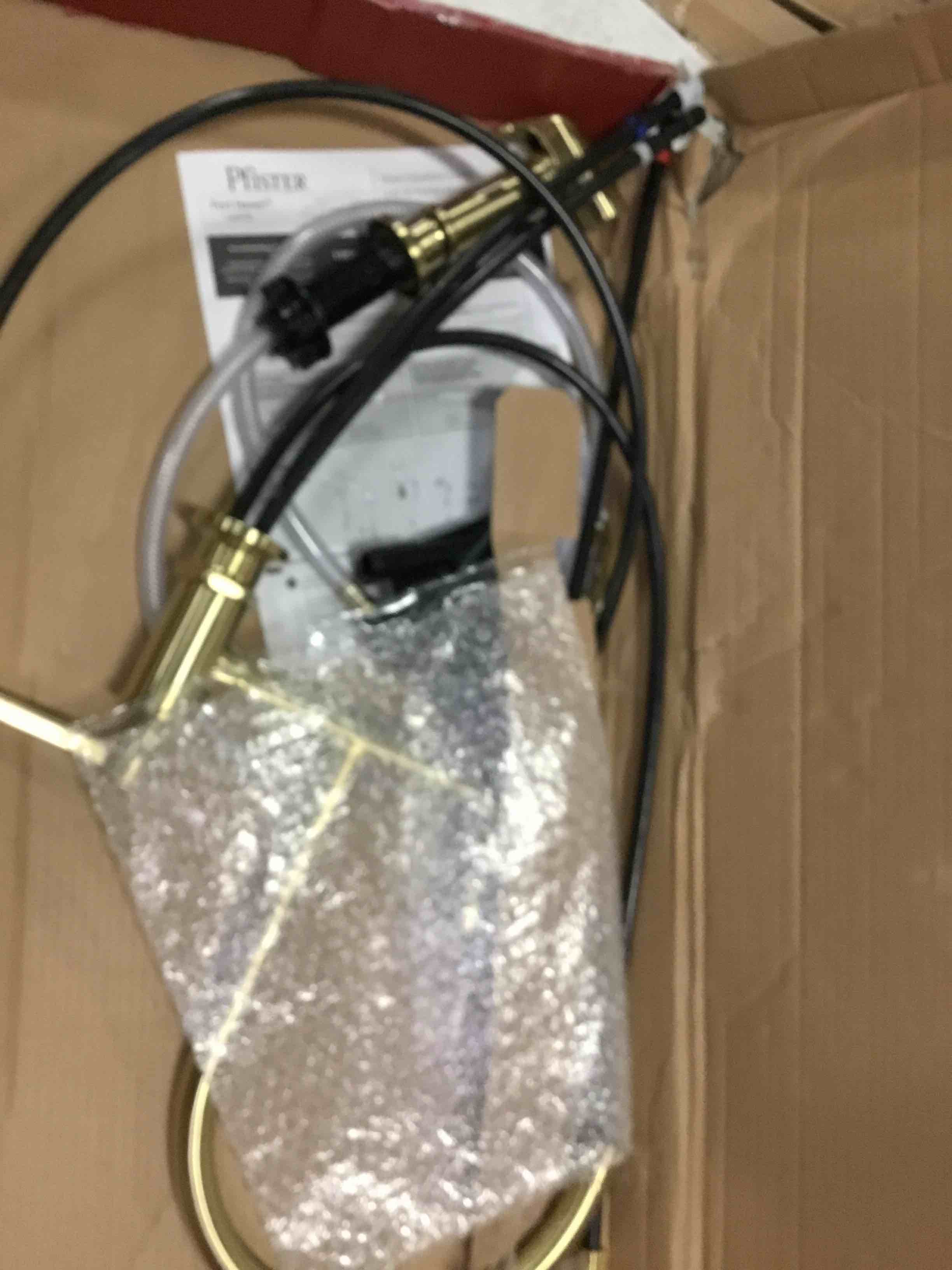 https://s3.amazonaws.com/lotting-images-prod/bidfta/BLU5141566_1694434502992.jpeg
