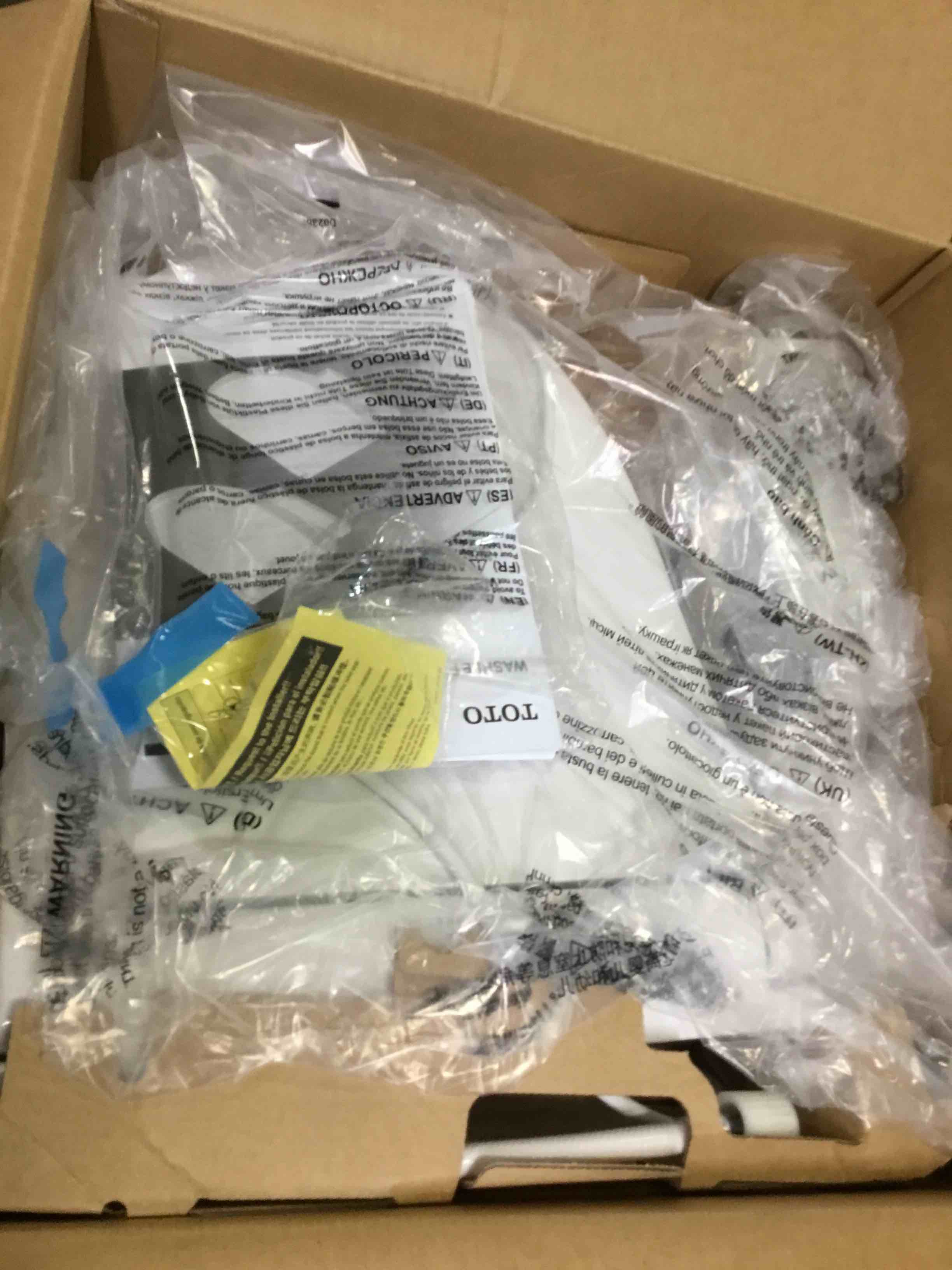 https://s3.amazonaws.com/lotting-images-prod/bidfta/BLU5141612_1694440568417.jpeg