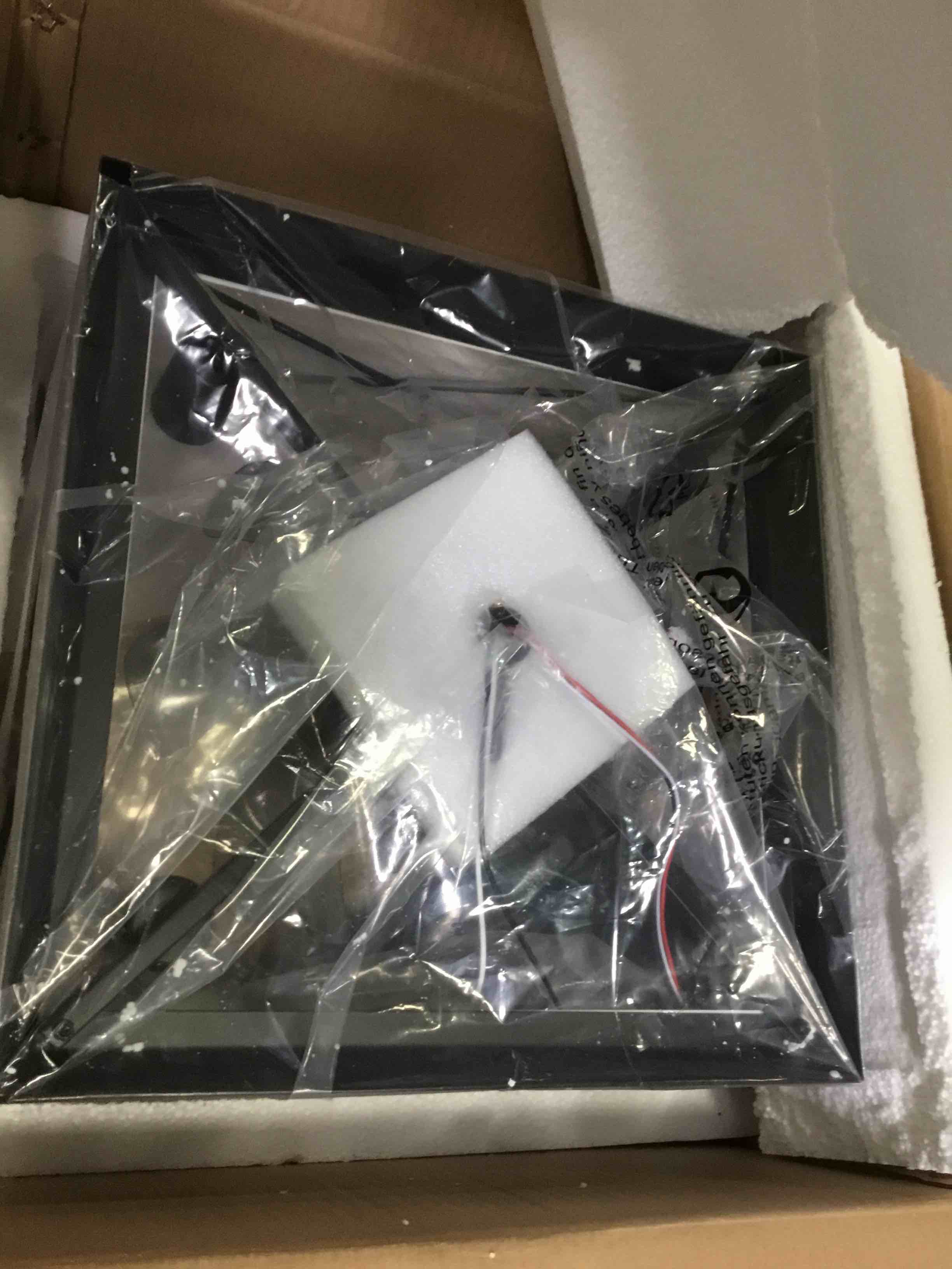 https://s3.amazonaws.com/lotting-images-prod/bidfta/BLU5141623_1694443345671.jpeg