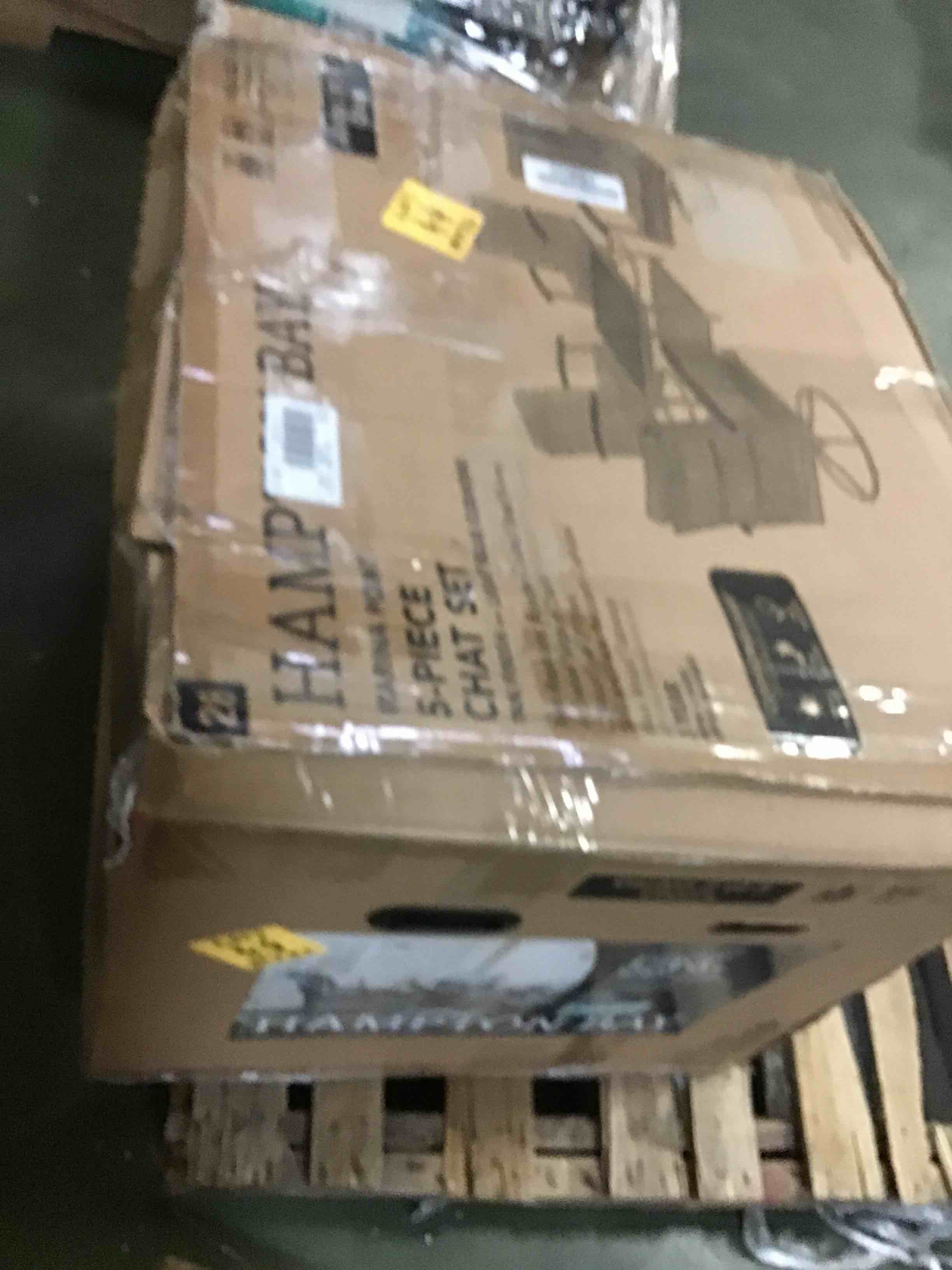 https://s3.amazonaws.com/lotting-images-prod/bidfta/BLU5141766_1694524405485.jpeg