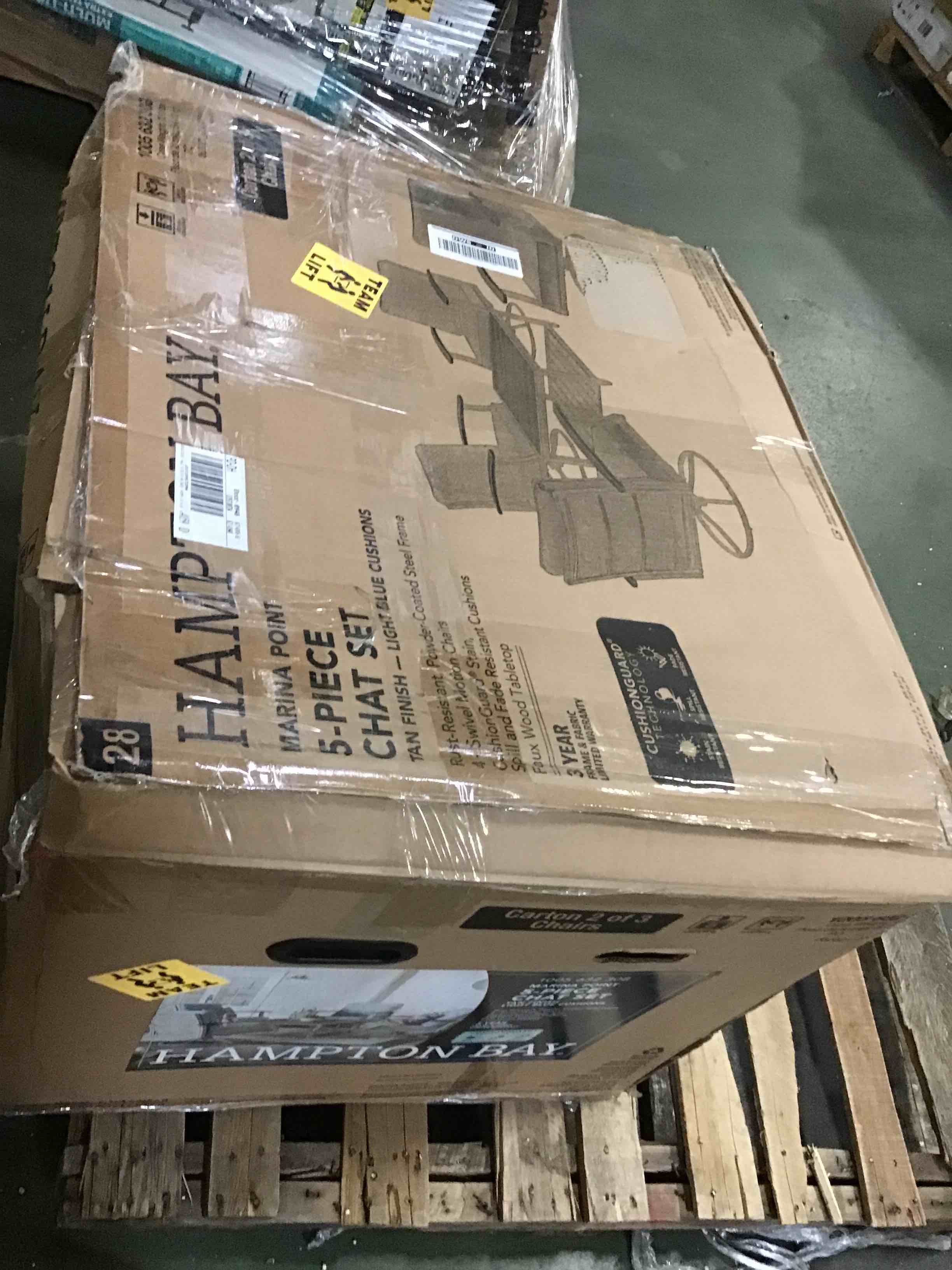 https://s3.amazonaws.com/lotting-images-prod/bidfta/BLU5141766_1694524407429.jpeg
