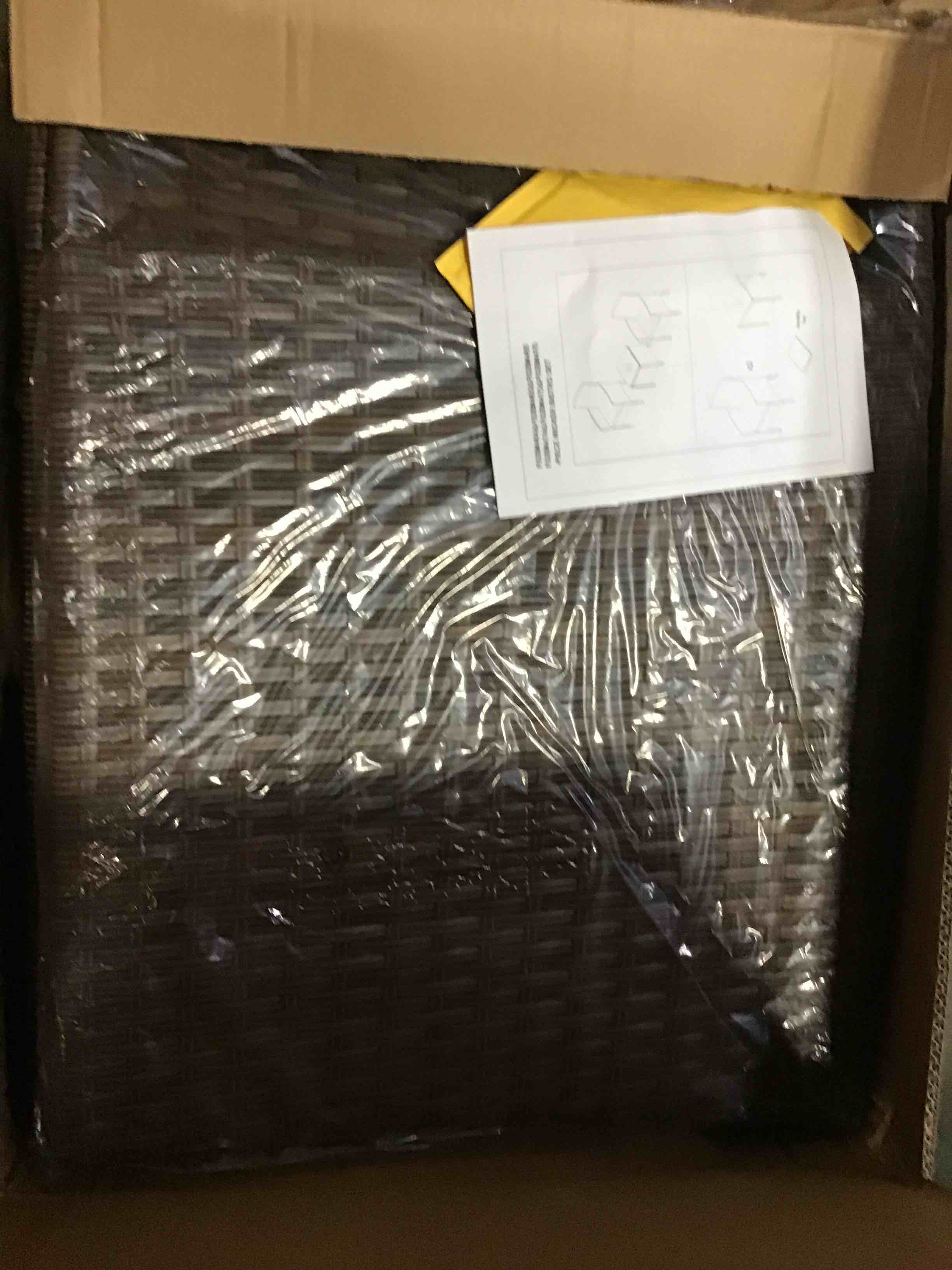 https://s3.amazonaws.com/lotting-images-prod/bidfta/BLU5141796_1694529305290.jpeg