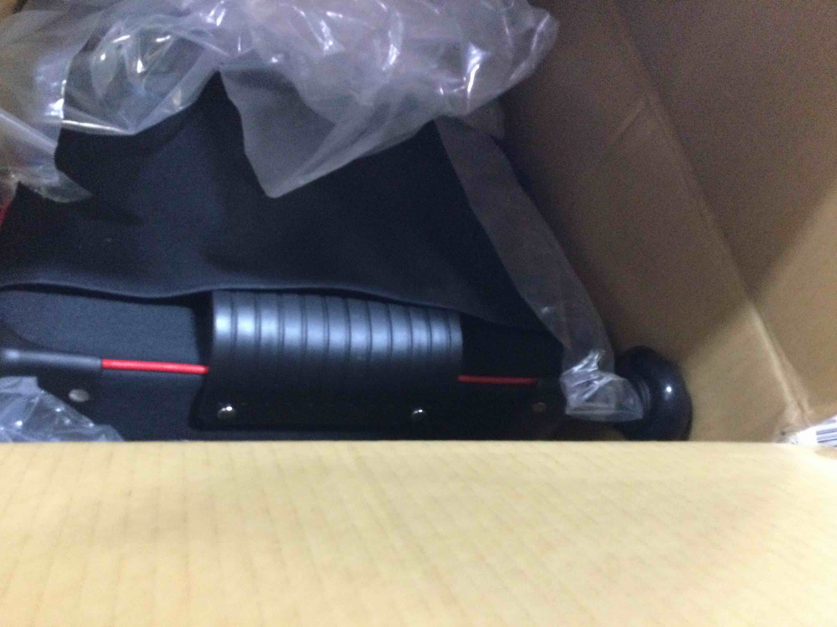 https://s3.amazonaws.com/lotting-images-prod/bidfta/BLU5142007_1695135929172.jpeg