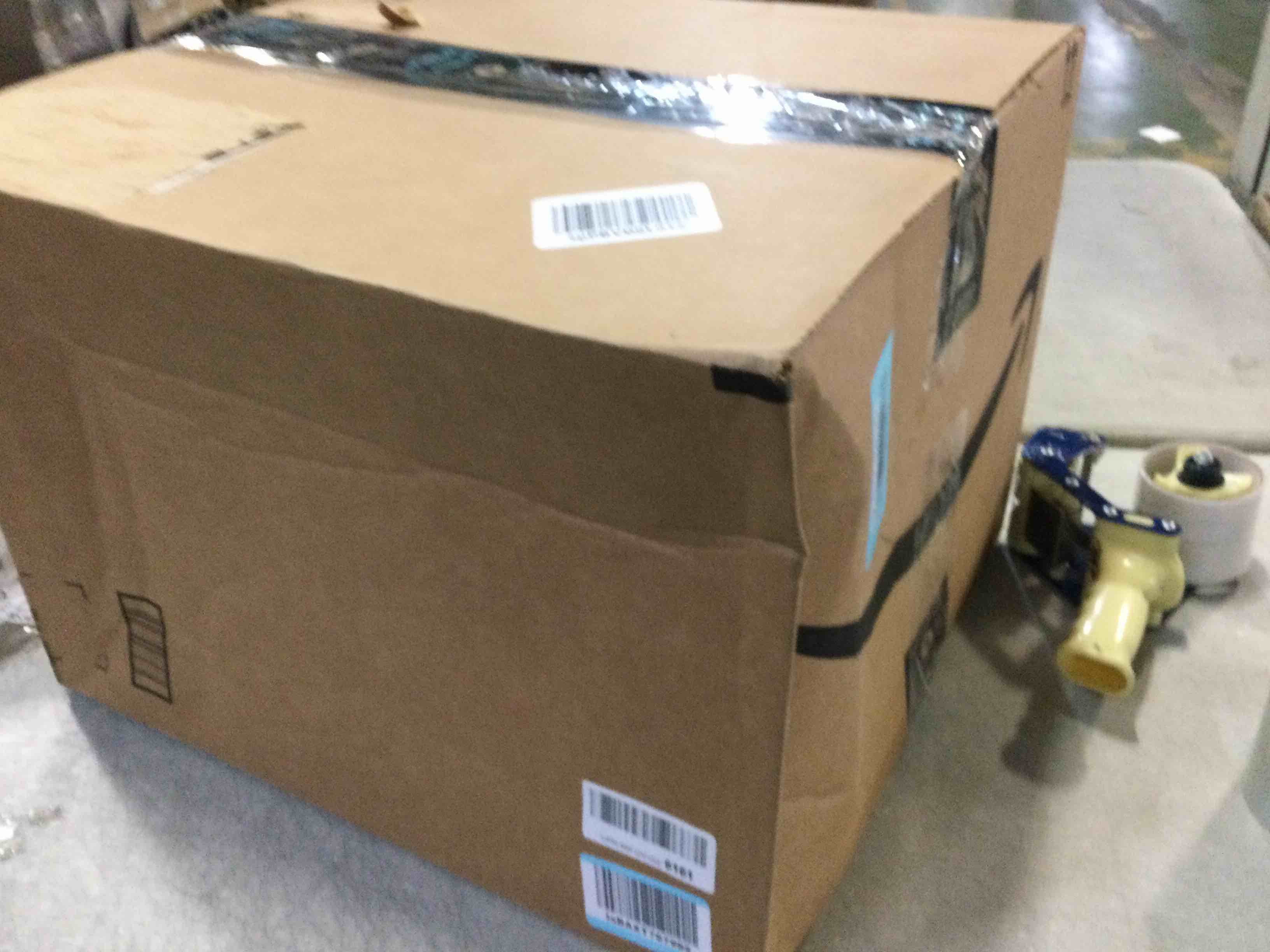 https://s3.amazonaws.com/lotting-images-prod/bidfta/BLU5142429_1695830266254.jpeg