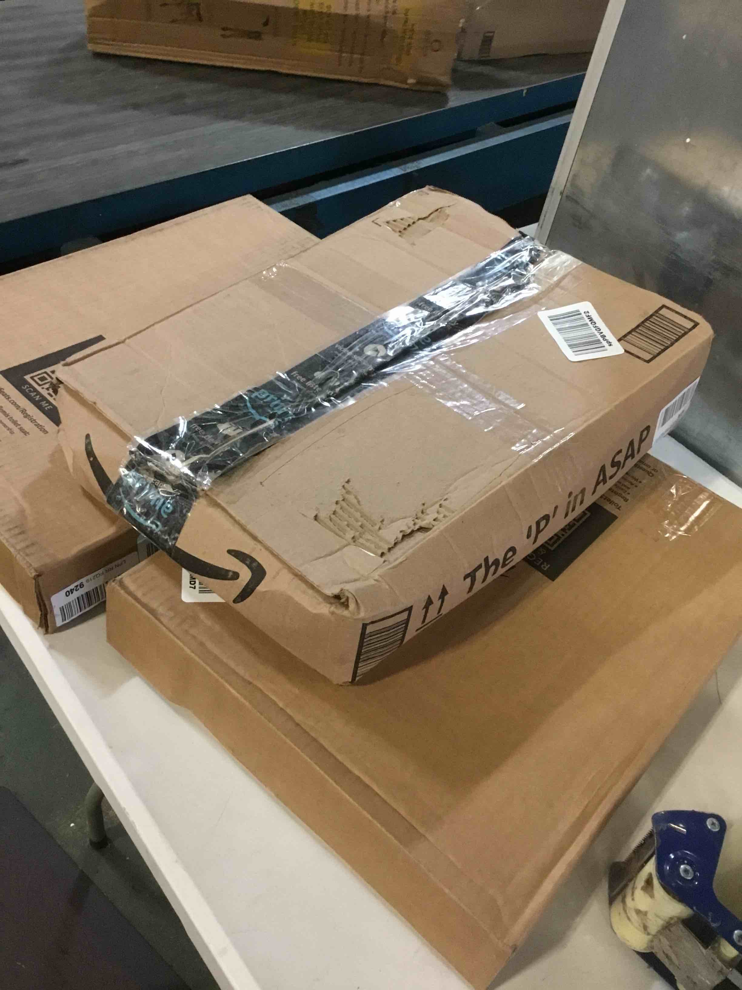 https://s3.amazonaws.com/lotting-images-prod/bidfta/BLU5143254_1695038129405.jpeg