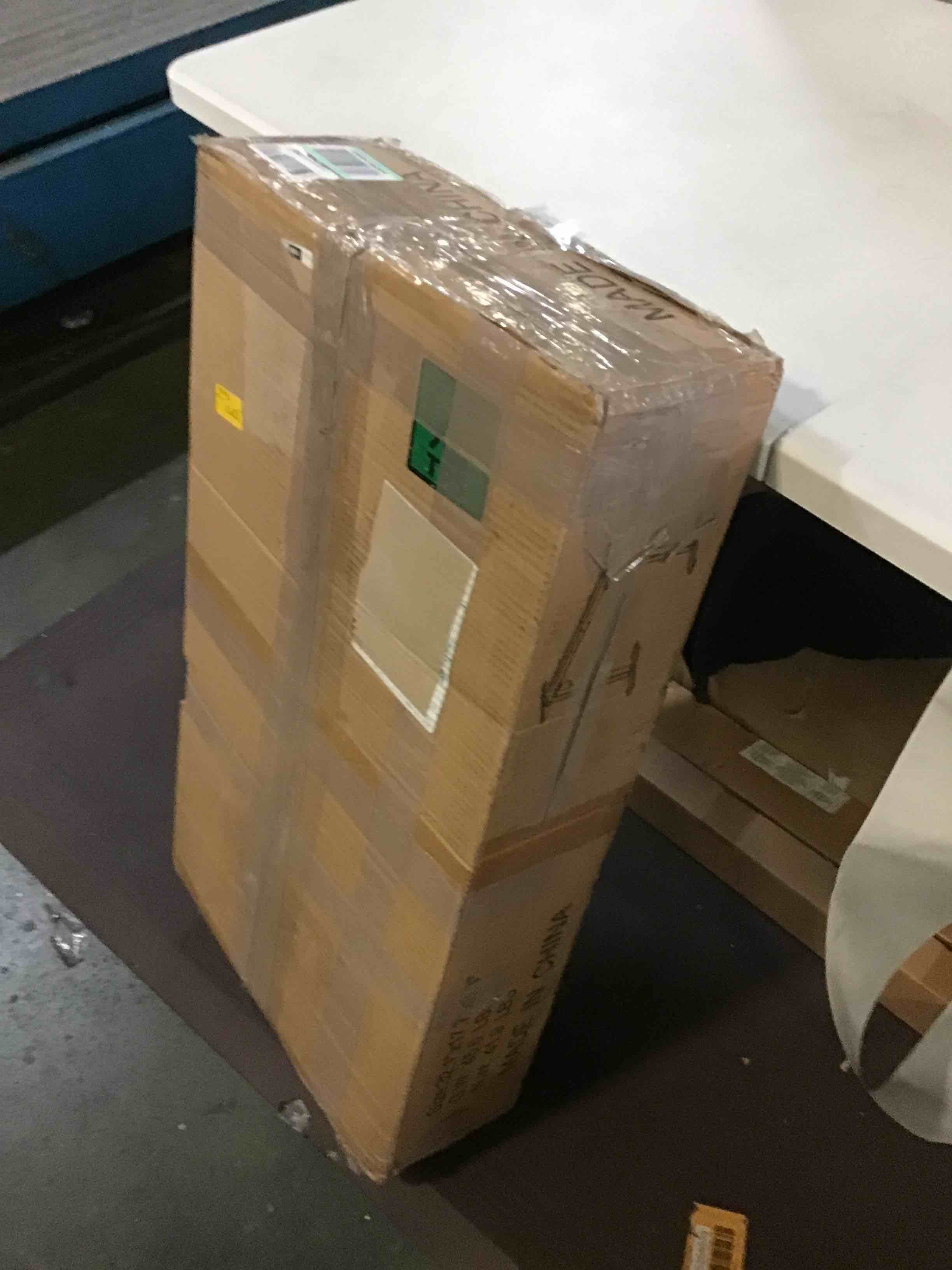 https://s3.amazonaws.com/lotting-images-prod/bidfta/BLU5143297_1695043768984.jpeg