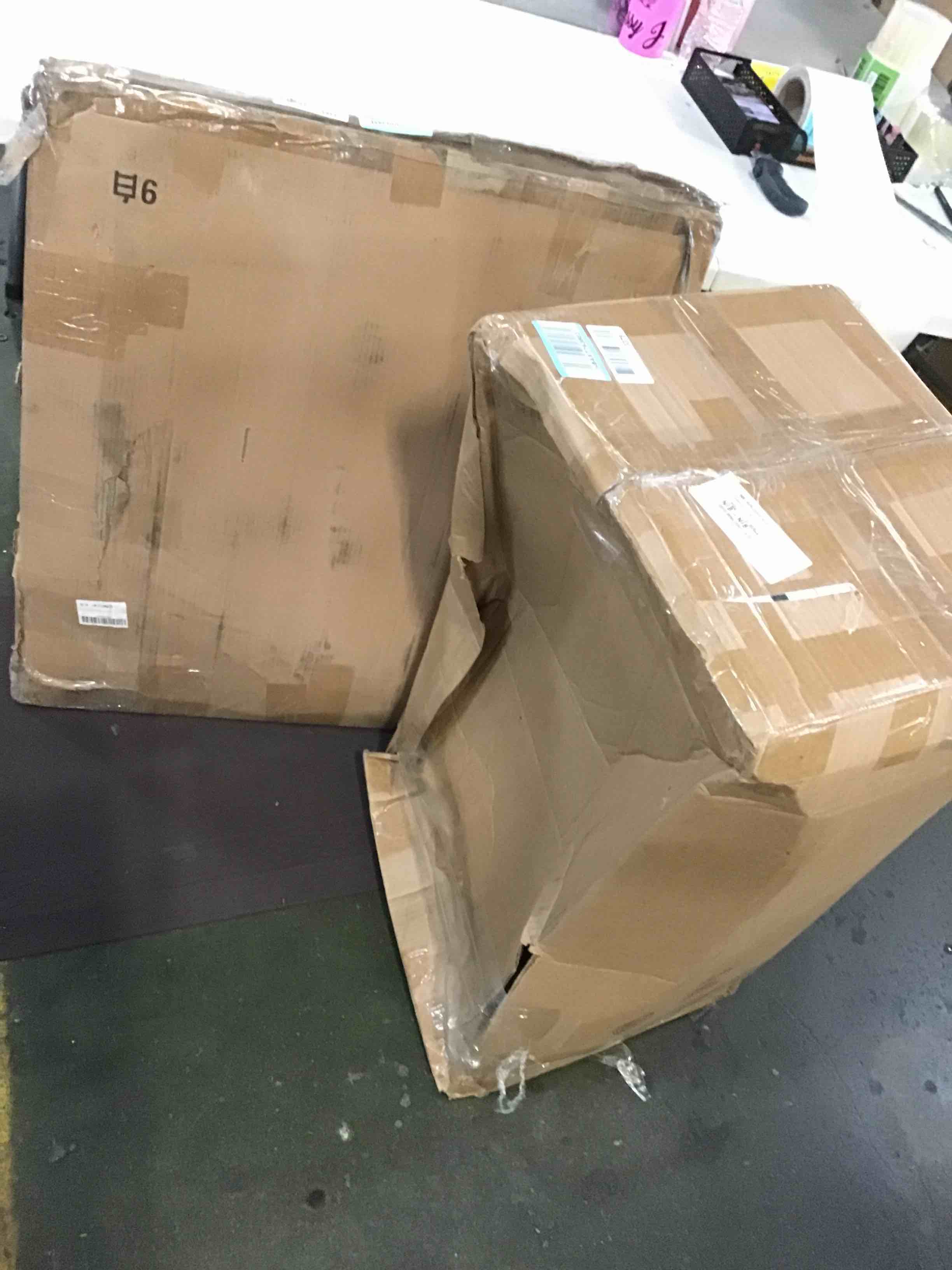 https://s3.amazonaws.com/lotting-images-prod/bidfta/BLU5143299_1695043921169.jpeg