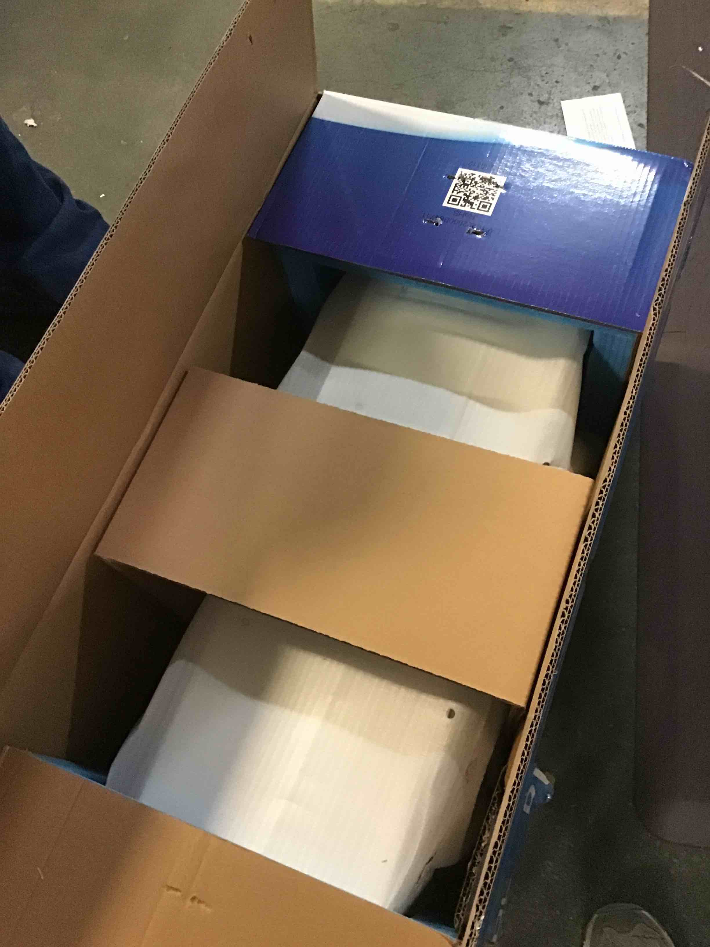 https://s3.amazonaws.com/lotting-images-prod/bidfta/BLU5143324_1695047784442.jpeg