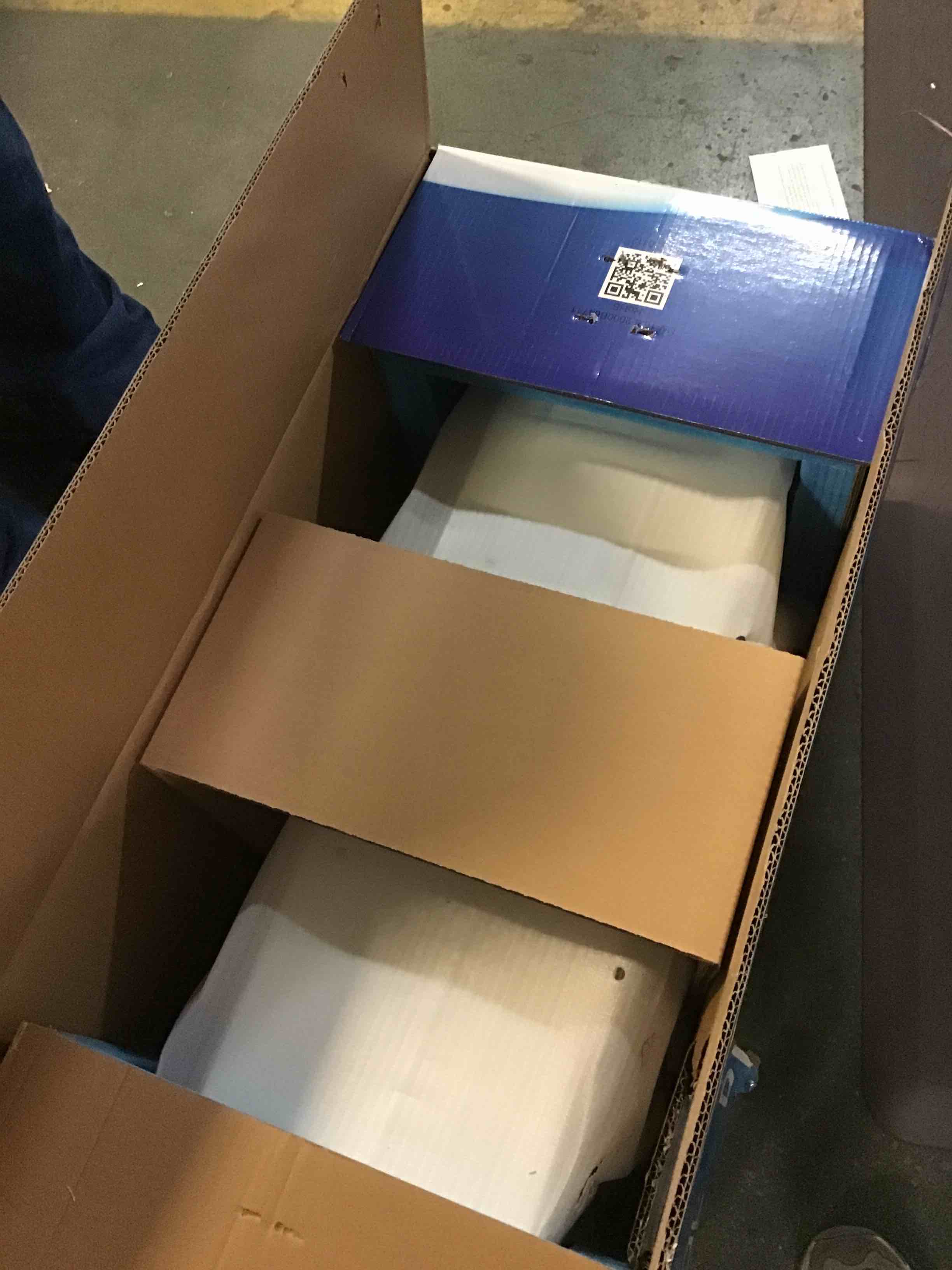 https://s3.amazonaws.com/lotting-images-prod/bidfta/BLU5143324_1695047786200.jpeg