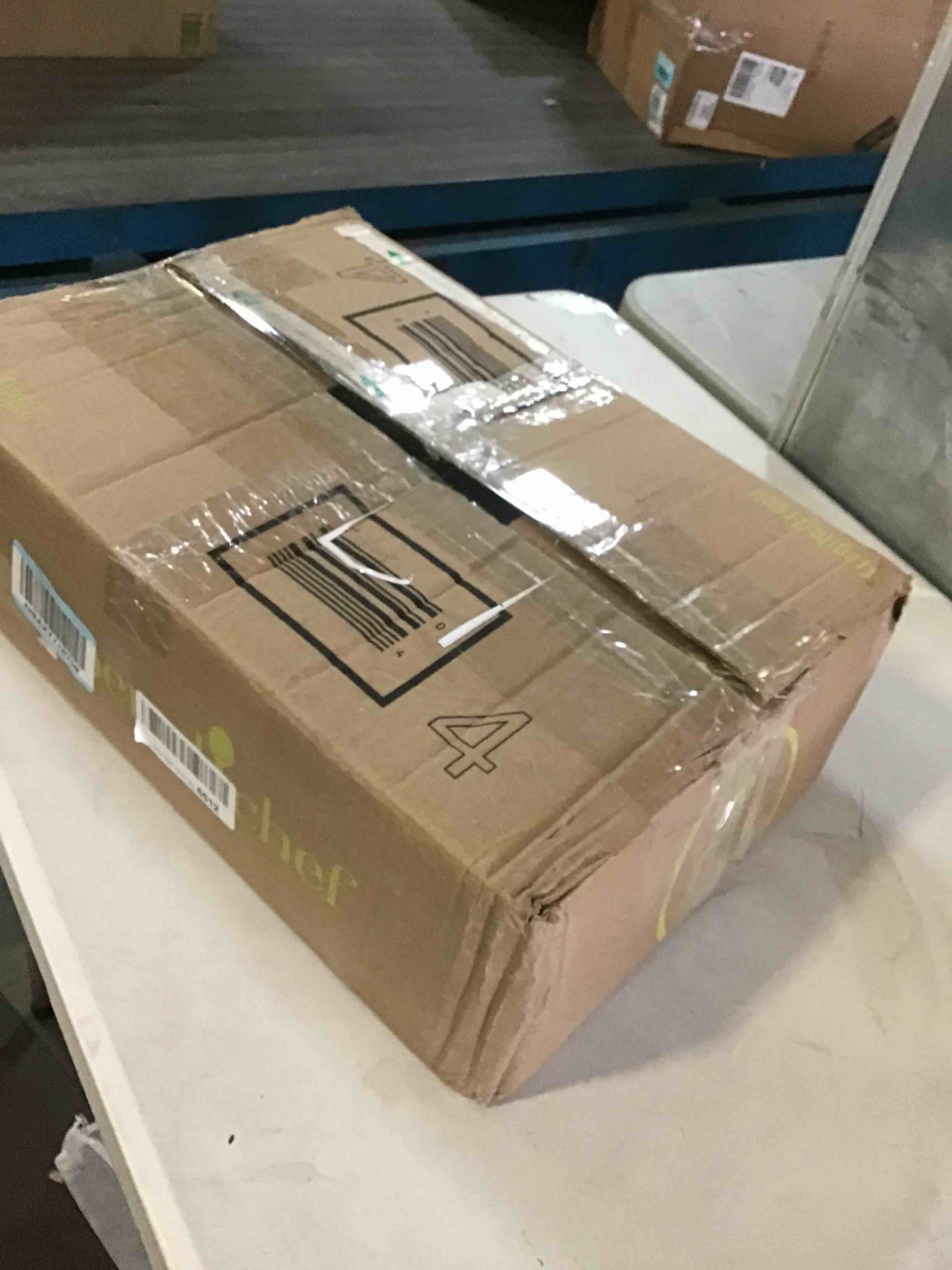 https://s3.amazonaws.com/lotting-images-prod/bidfta/BLU5143464_1695065591277.jpeg
