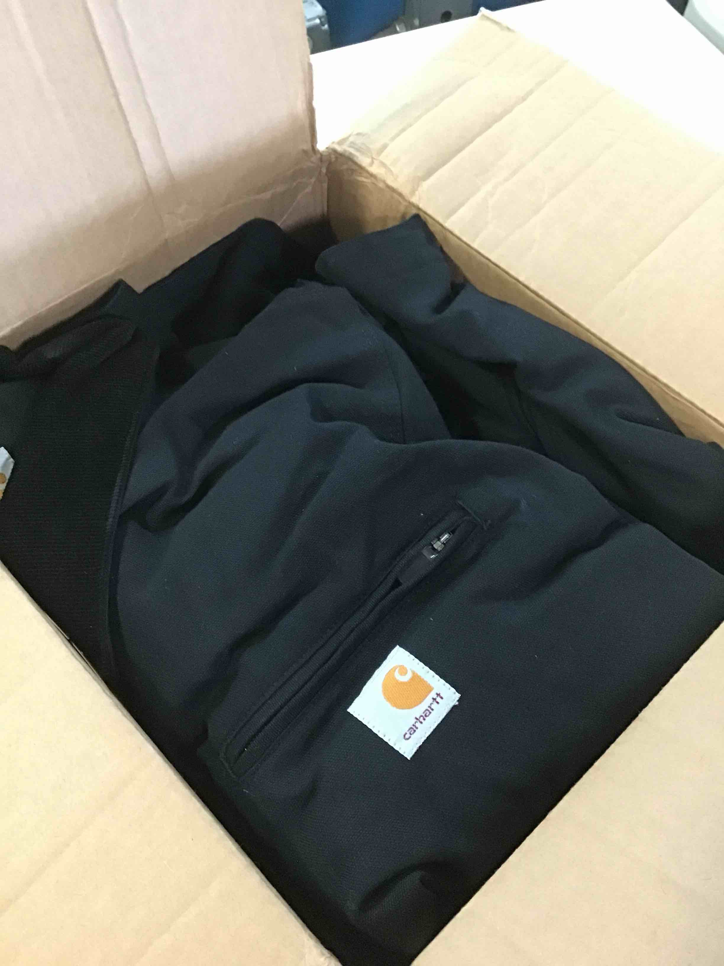 https://s3.amazonaws.com/lotting-images-prod/bidfta/BLU5143485_1695067213105.jpeg