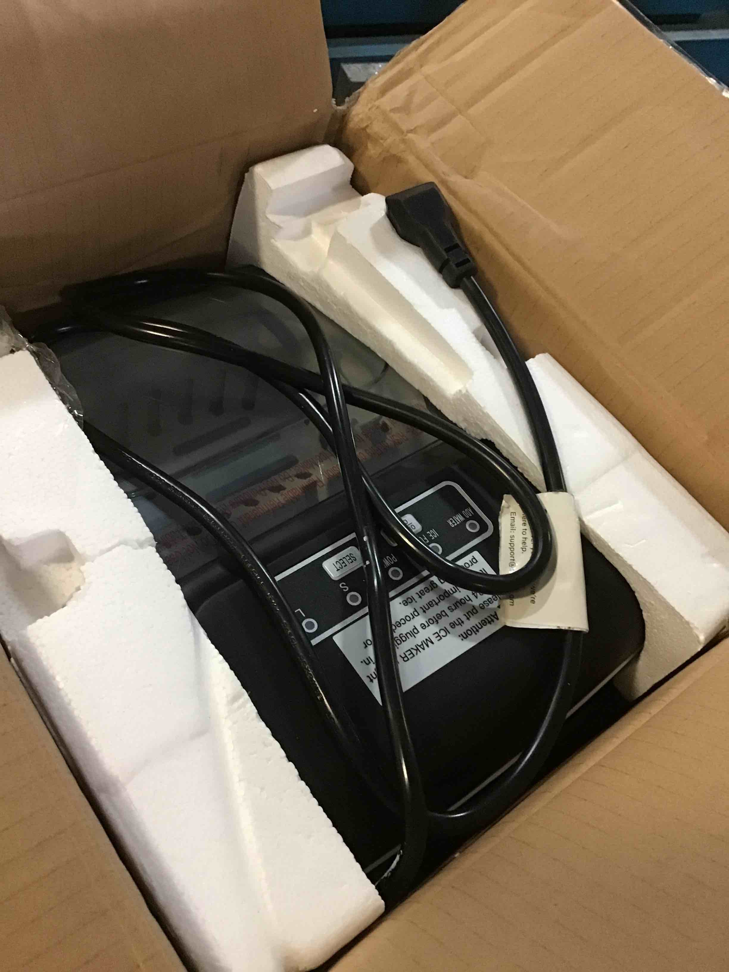 https://s3.amazonaws.com/lotting-images-prod/bidfta/BLU5143497_1695068008028.jpeg
