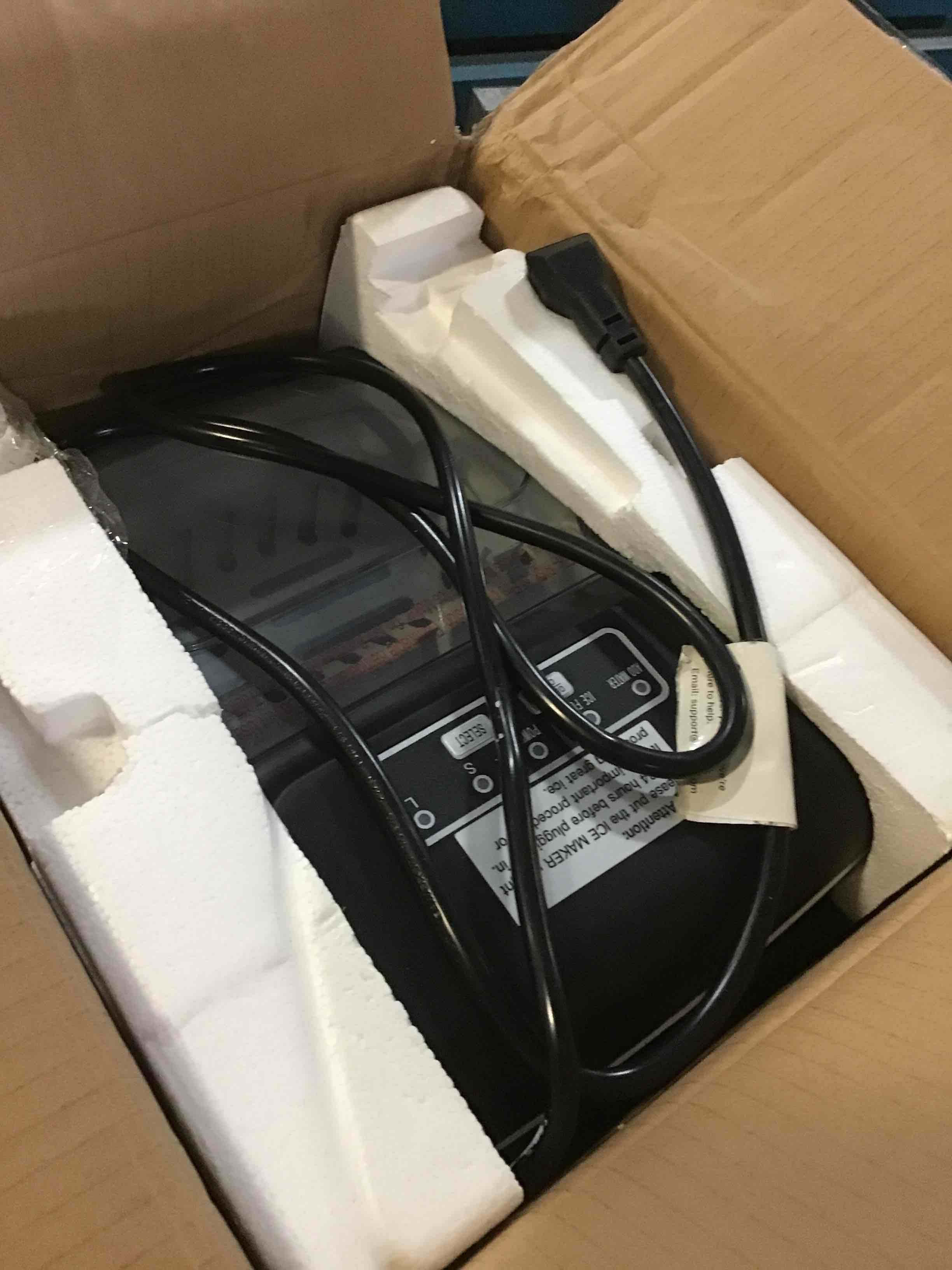 https://s3.amazonaws.com/lotting-images-prod/bidfta/BLU5143497_1695068009780.jpeg