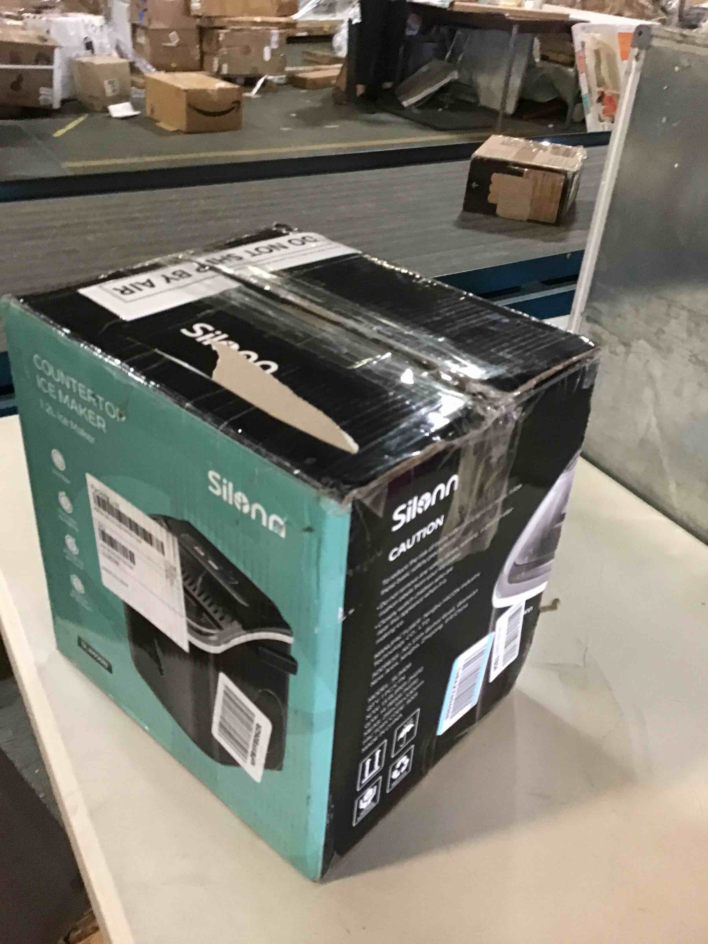 https://s3.amazonaws.com/lotting-images-prod/bidfta/BLU5143497_1695068018181.jpeg