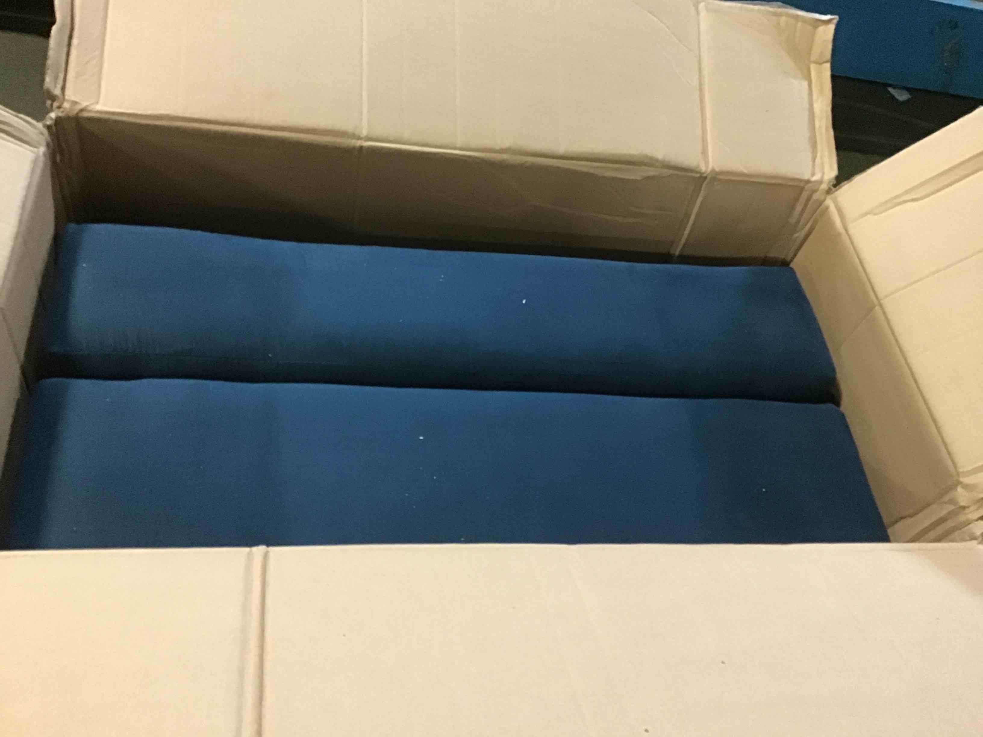 https://s3.amazonaws.com/lotting-images-prod/bidfta/BLU5143511_1695121400632.jpeg