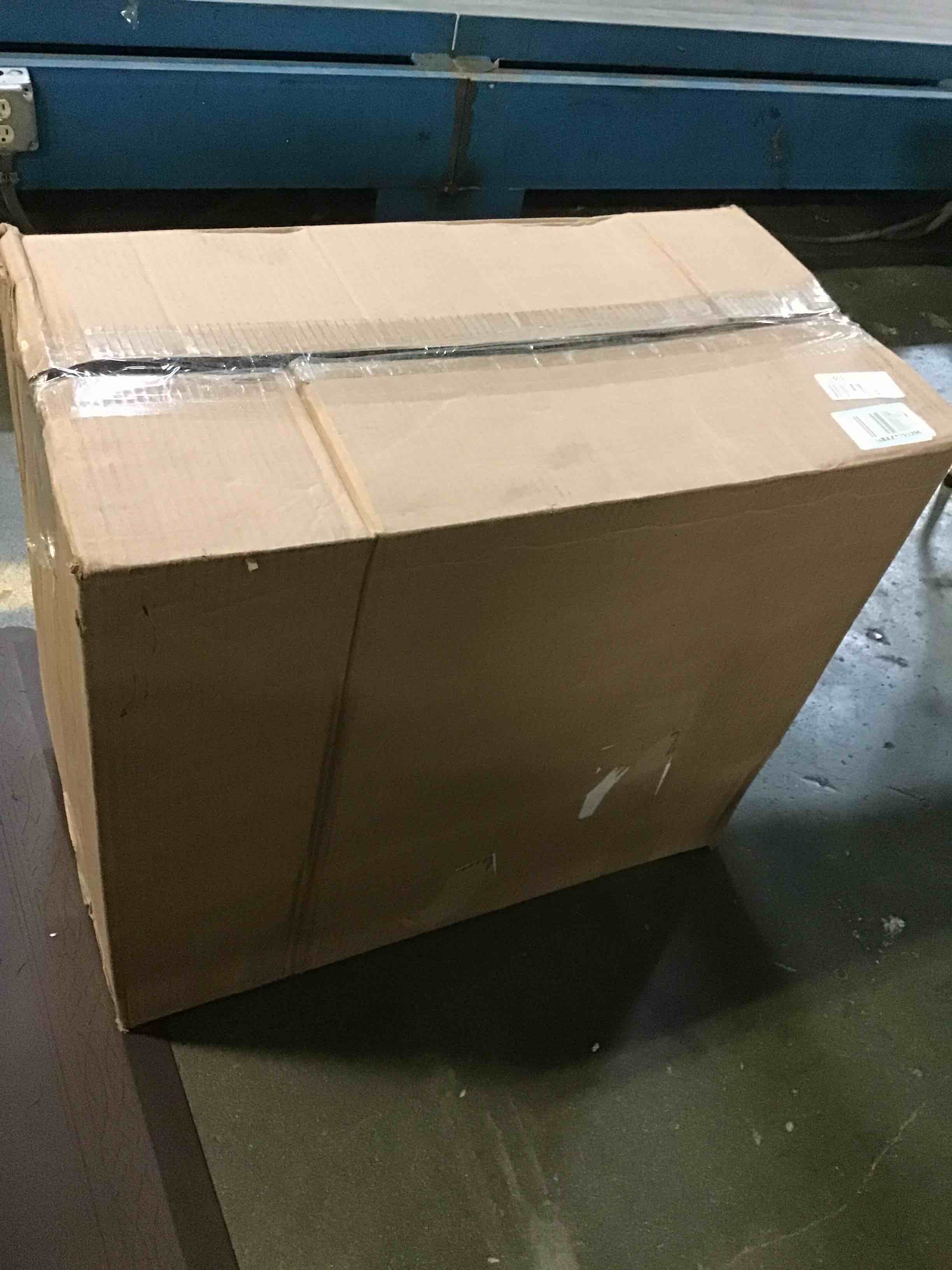 https://s3.amazonaws.com/lotting-images-prod/bidfta/BLU5143511_1695121421437.jpeg
